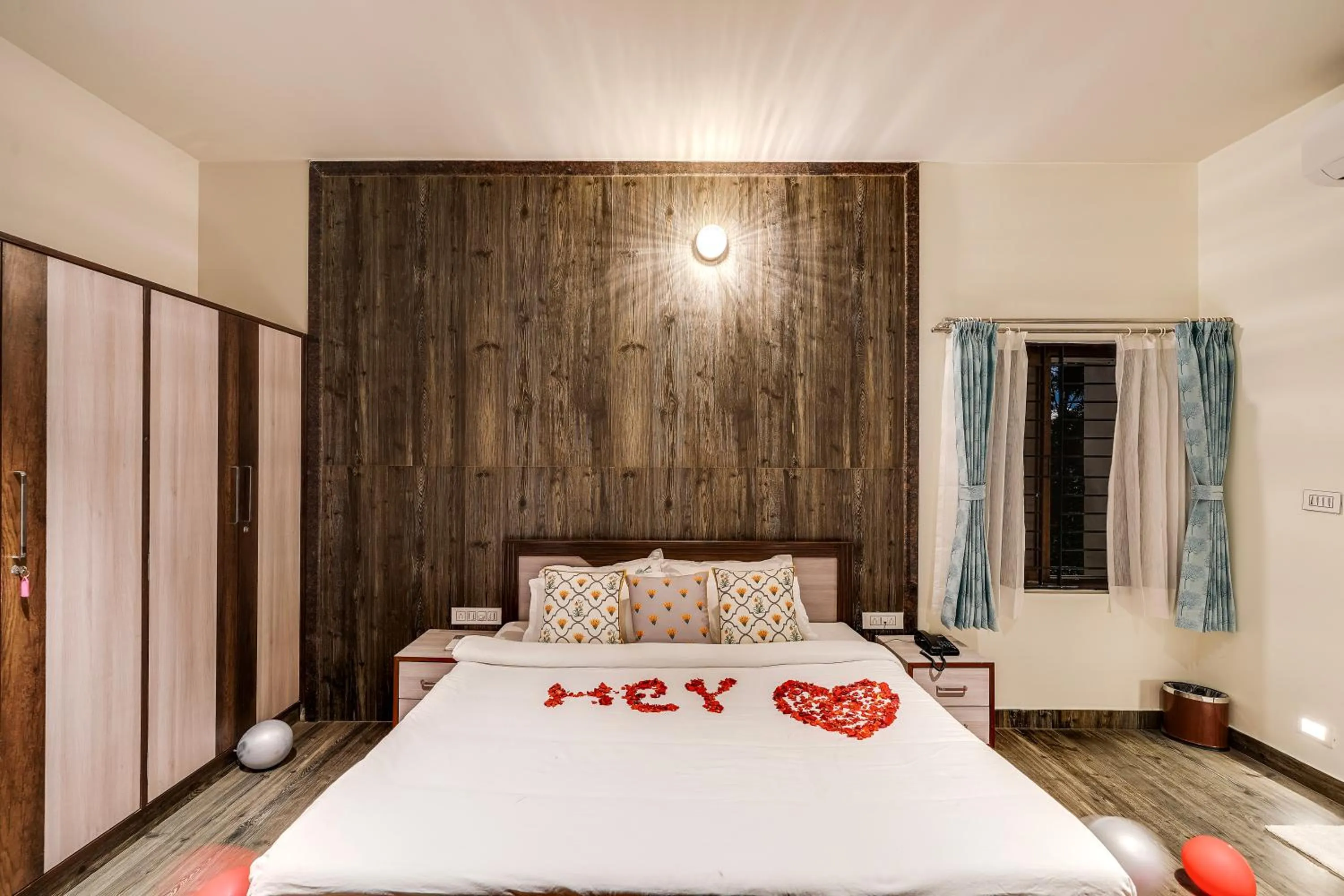 Bed in Holiday Valley Hotels And Resorts