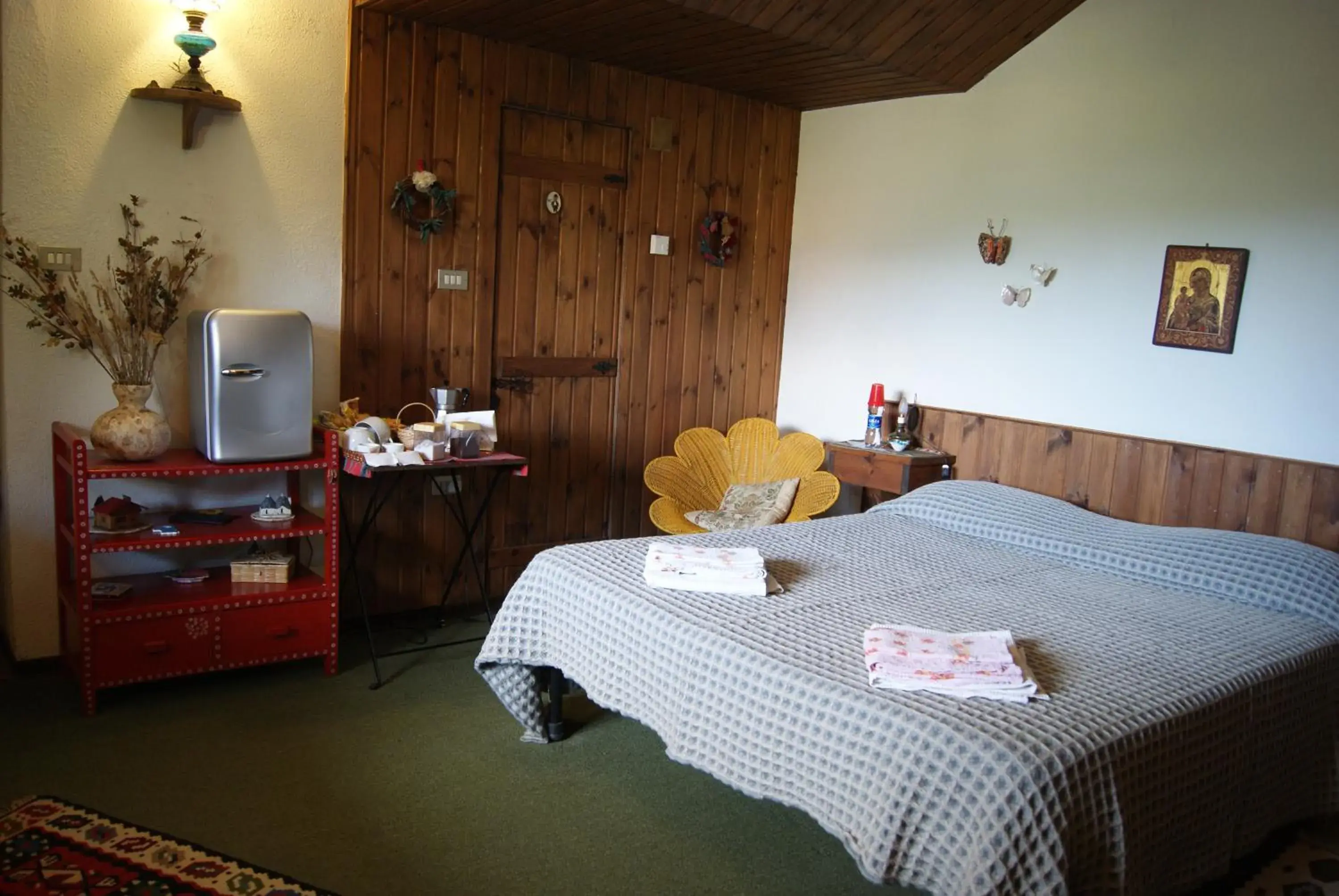 Triple Room in B&B IL QUERCETO Triple Room in B&B IL QUERCETO