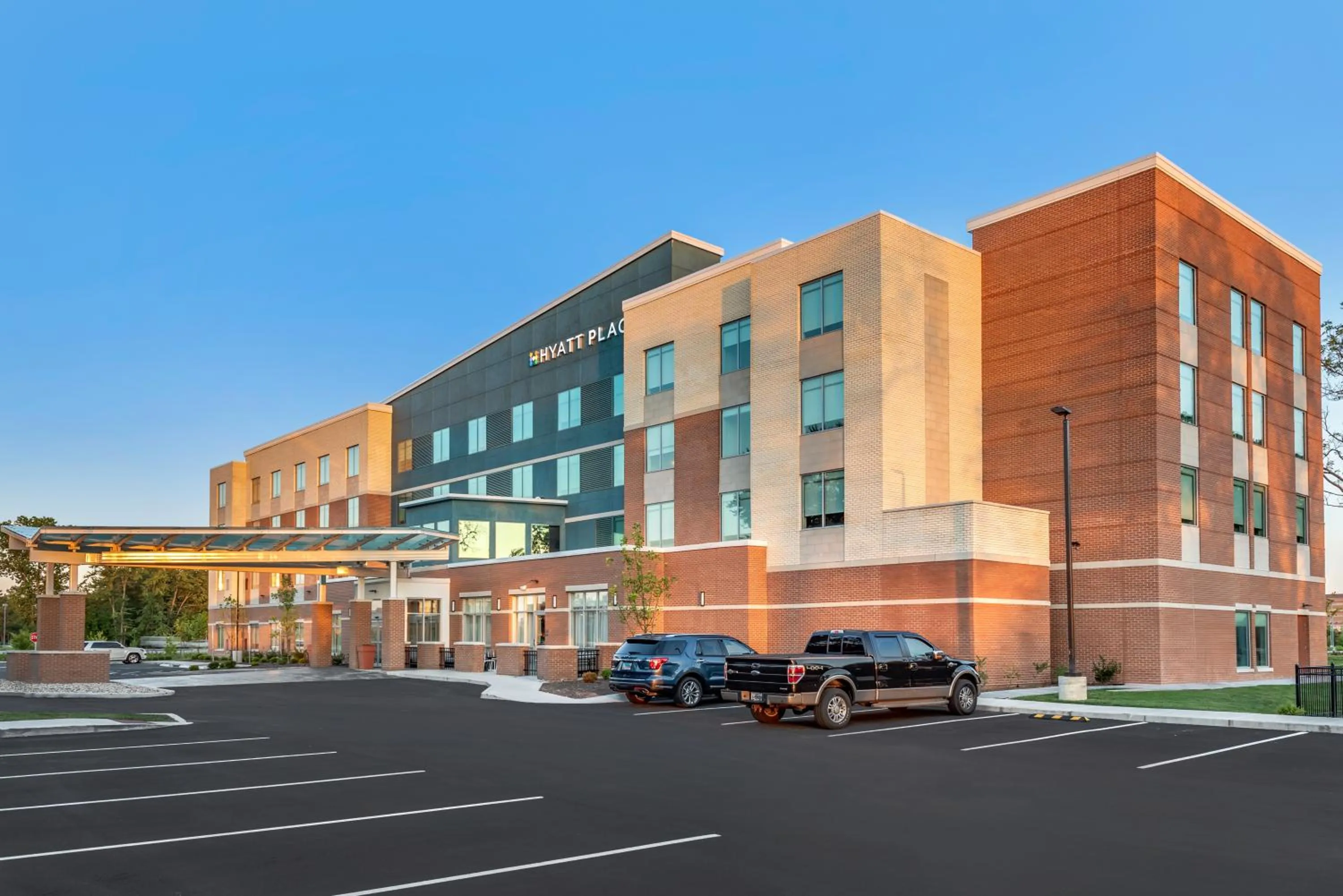 Property building in Hyatt Place Indianapolis Carmel