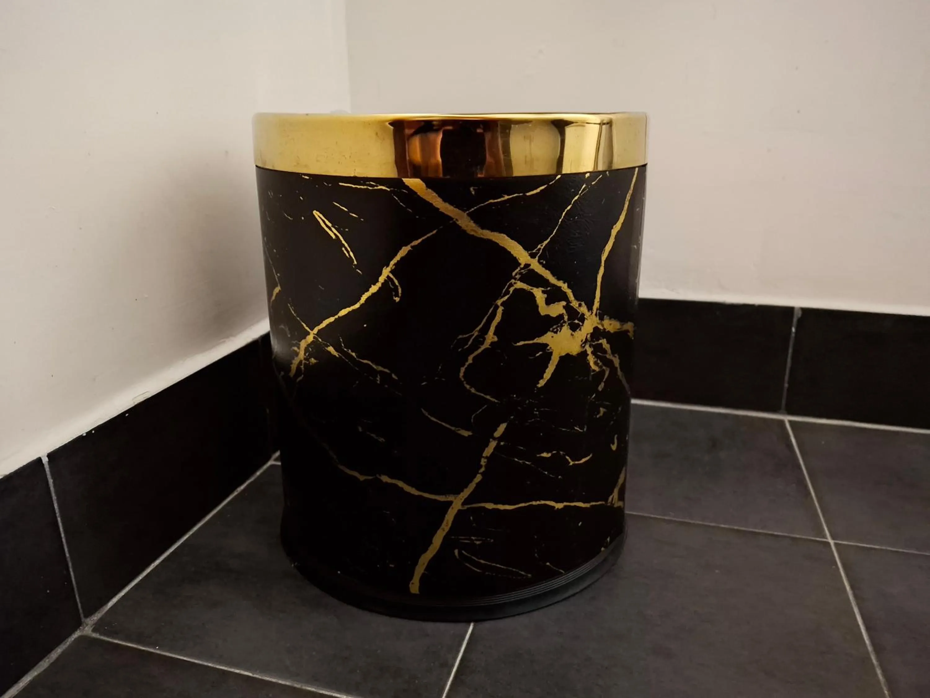 Decorative detail in NapoliCentro Mare - Sea View Rooms & Suites