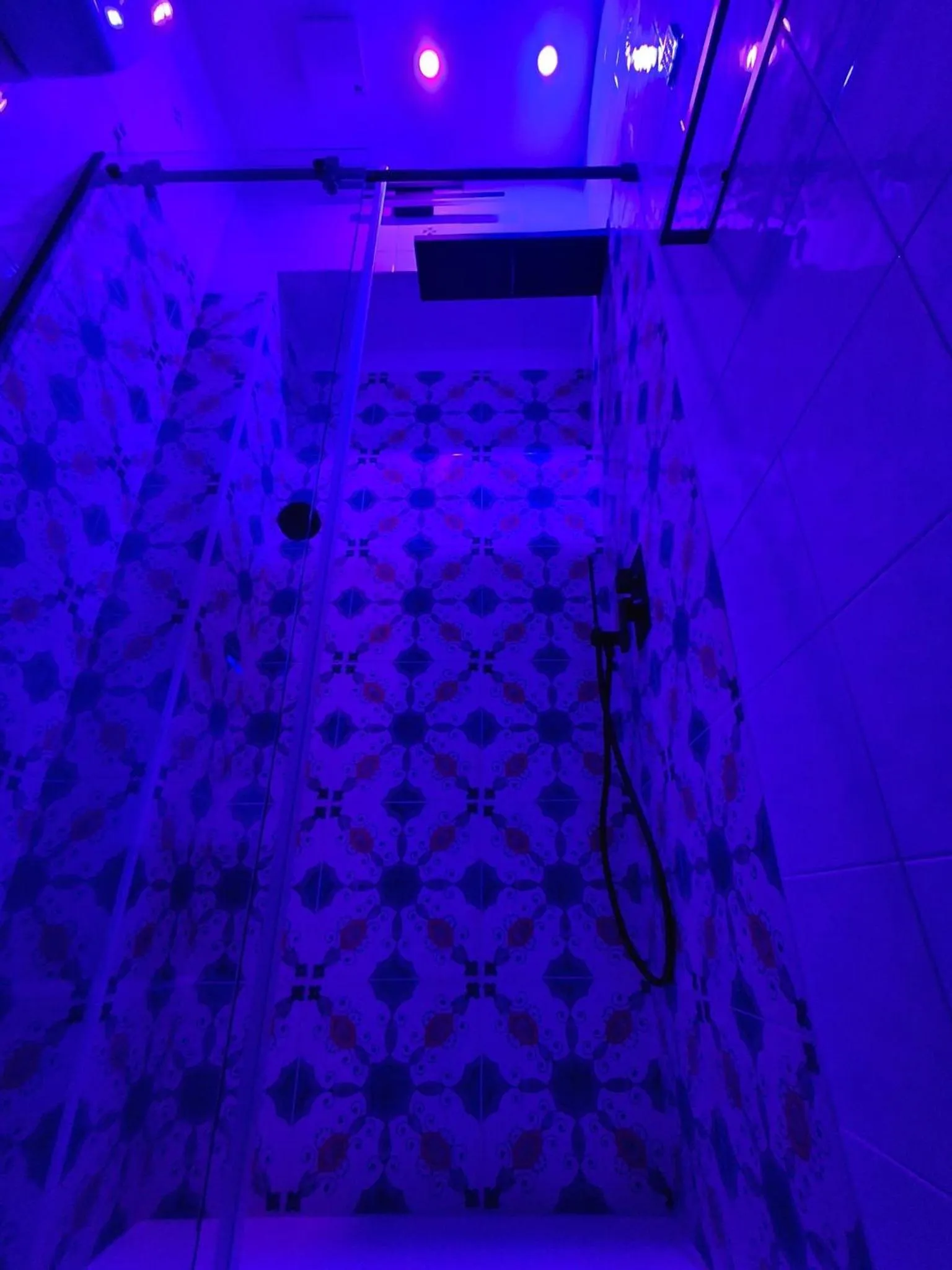 Shower in NapoliCentro Mare - Sea View Rooms & Suites