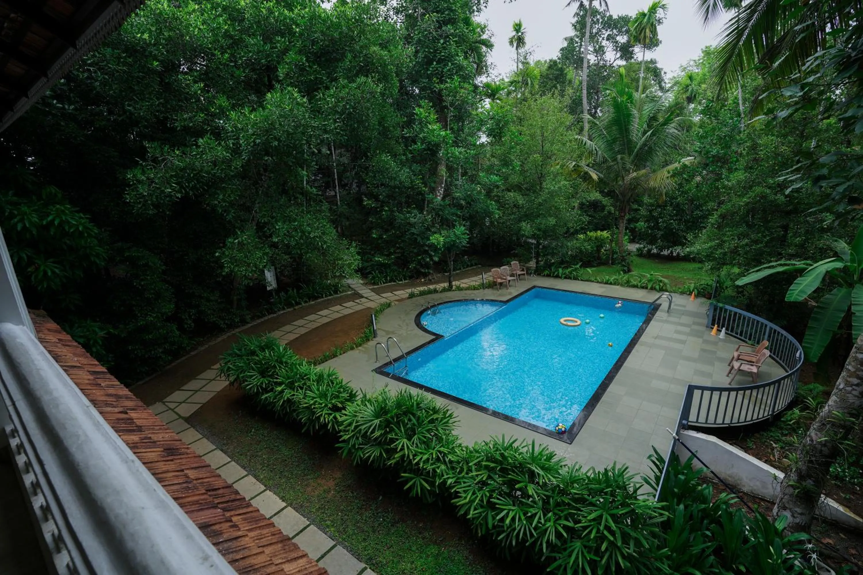Swimming pool in Once Upon The River, Aluva - Near Cochin International Airport