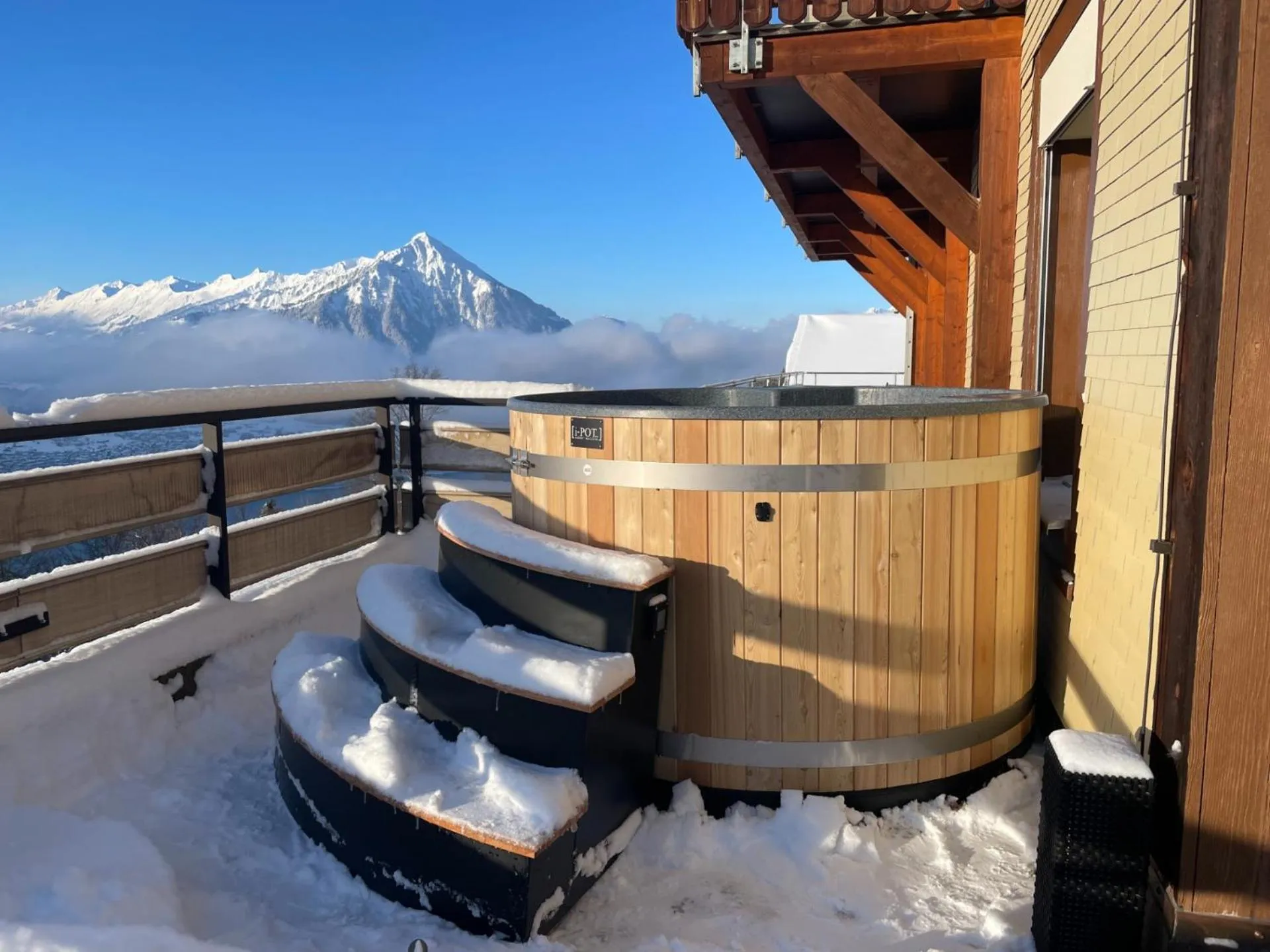 Hot Tub in Hotel Zeit & Traum Privat SPA