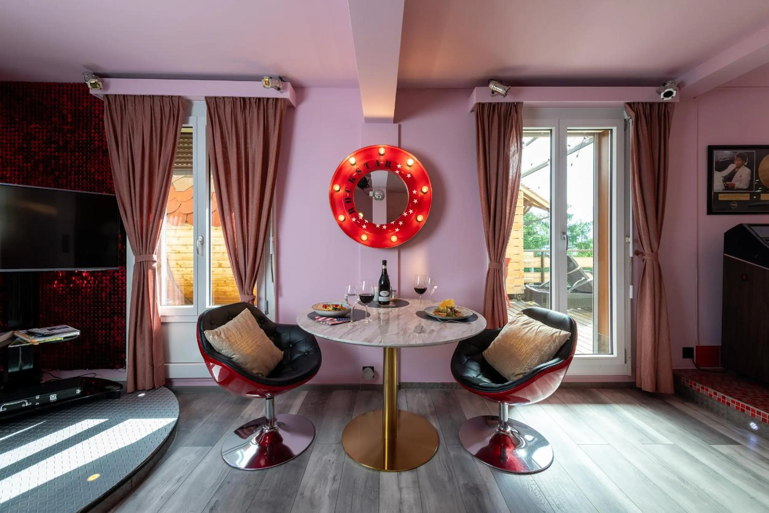 TV and multimedia in Hotel Zeit & Traum Privat SPA