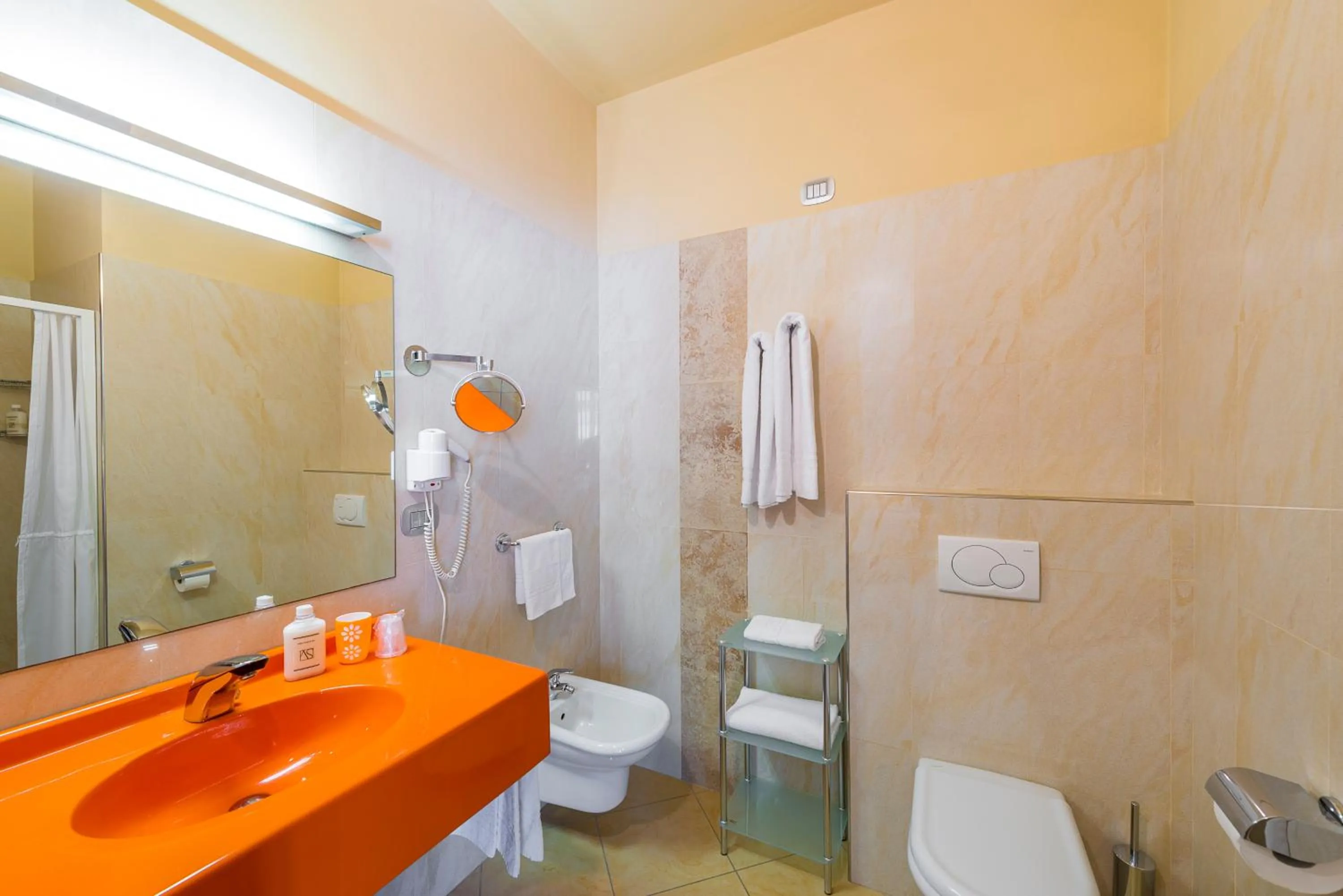 Bathroom in Hotel Palace Magnolia SPA