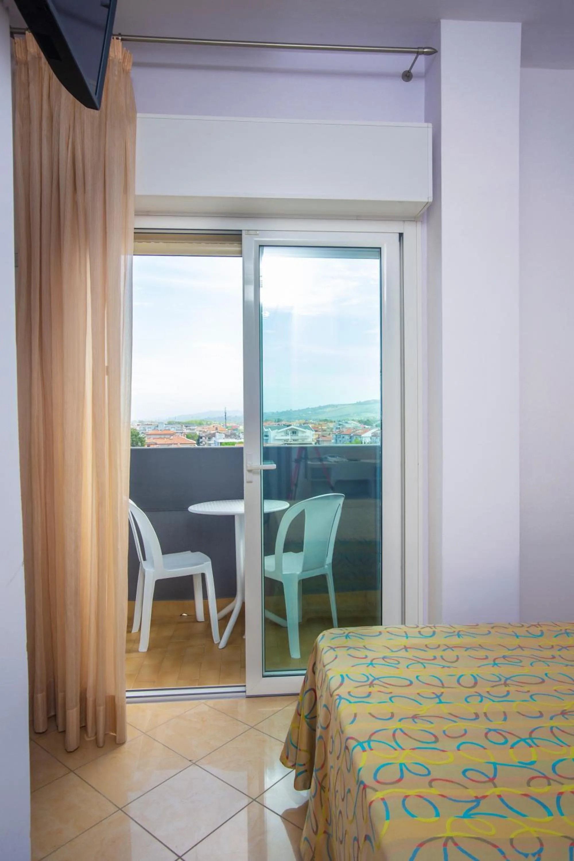 Balcony/Terrace, Bed in Hotel Palace Magnolia SPA