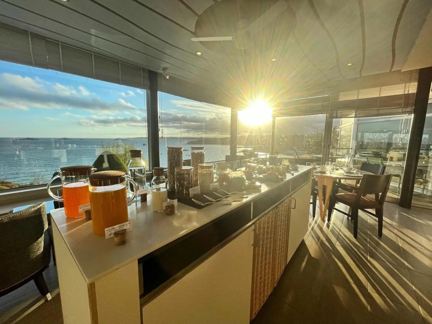 Breakfast in Logis Hôtel de Carantec