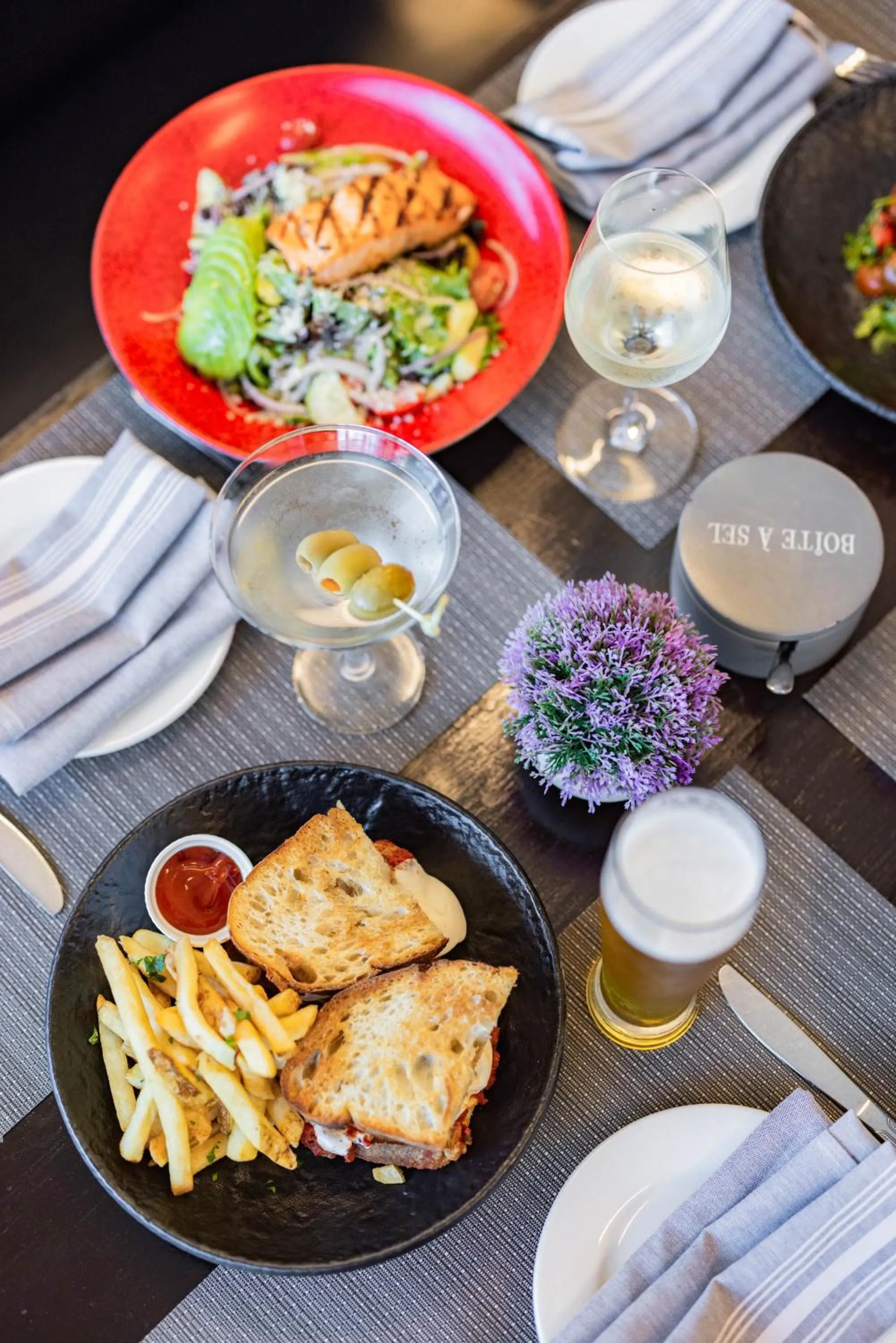 Food in Sheraton Lincoln Harbor Hotel