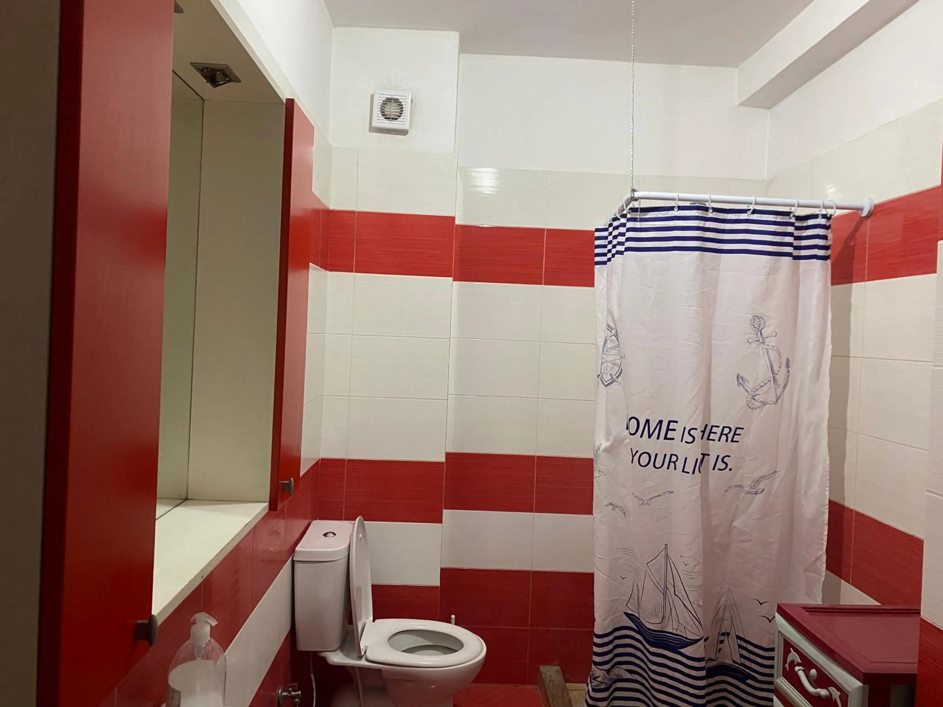 Shower in Home Sweet Home - Guest House