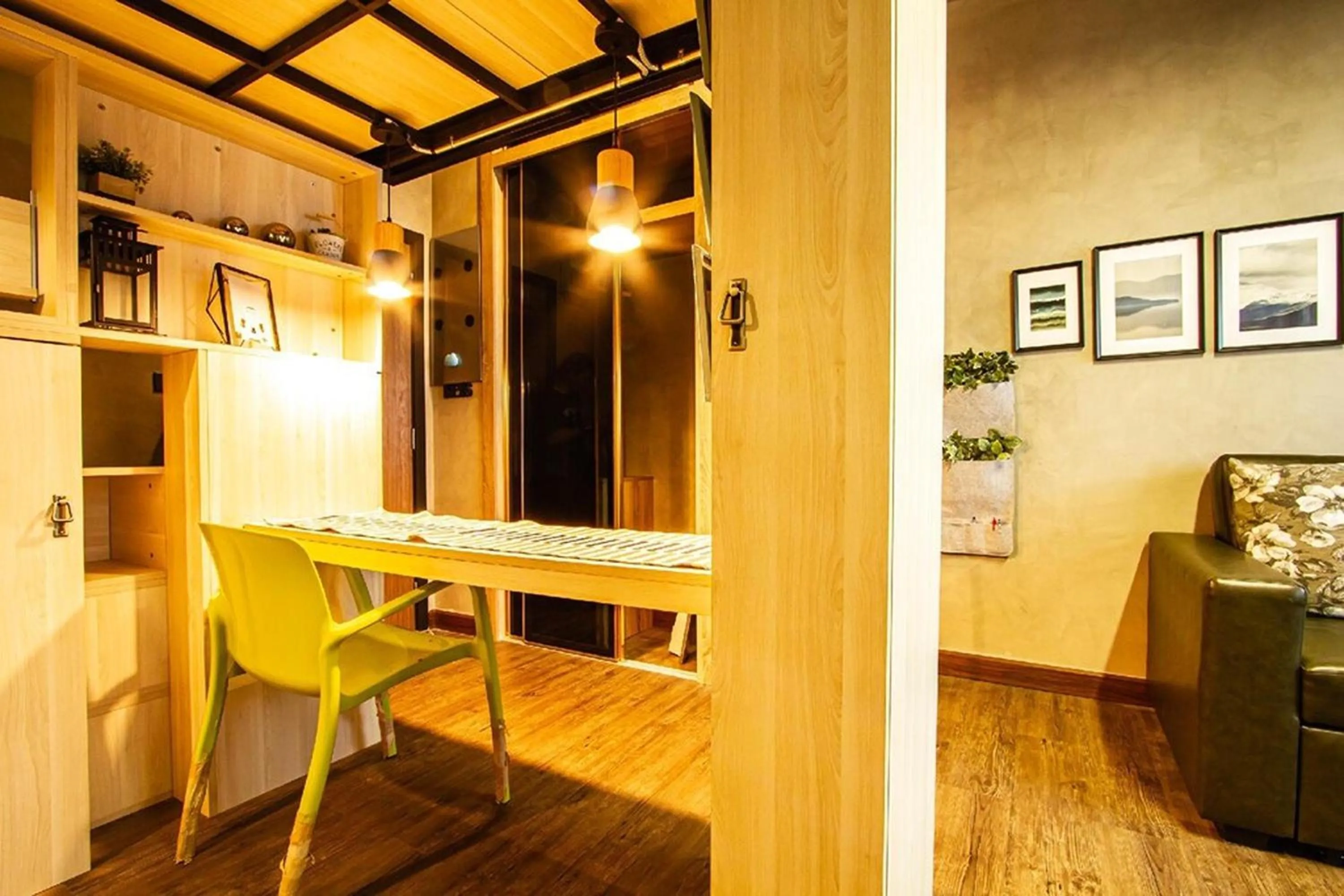 Living room in 44 Room Rama 3