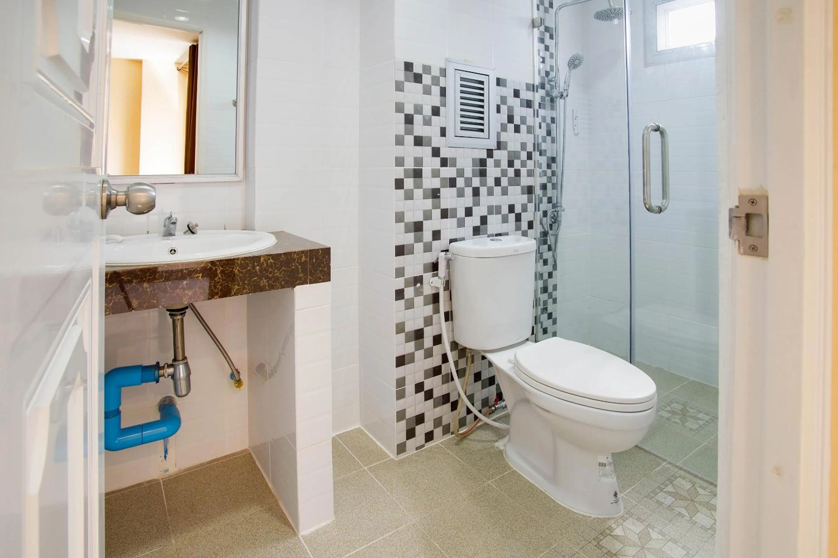 Bedroom in Wises Hotel