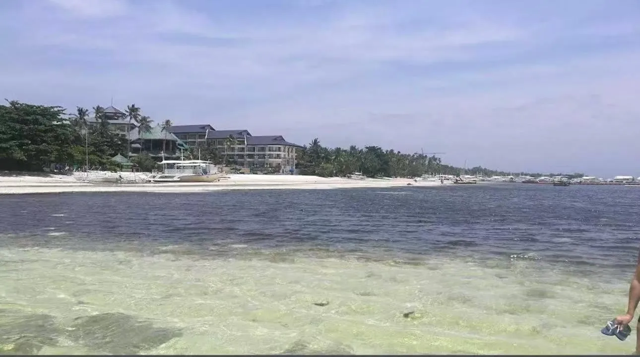 Beach in Bohol Panglao Begonia Resort