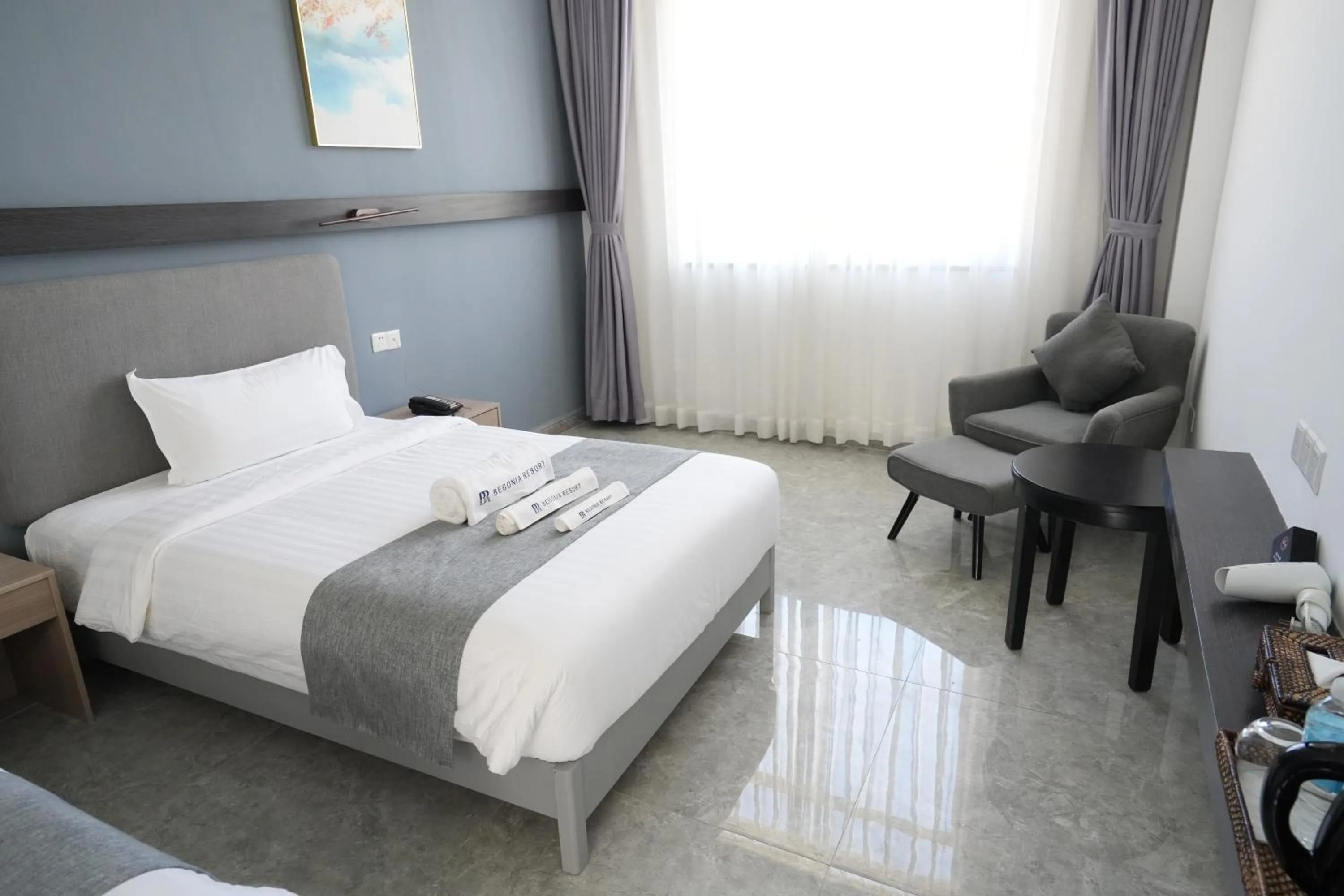 Bed in Bohol Panglao Begonia Resort