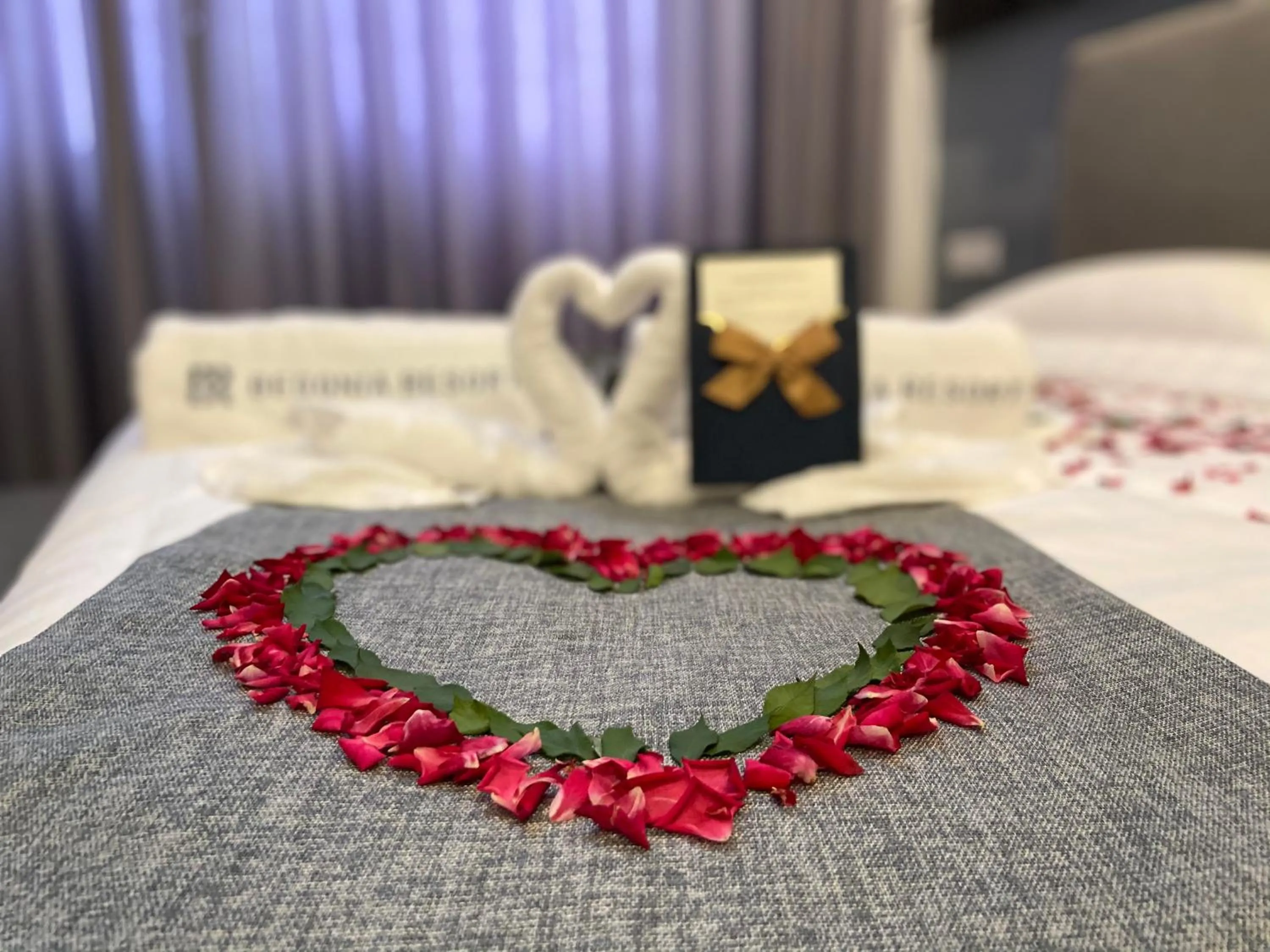 Bed in Bohol Panglao Begonia Resort