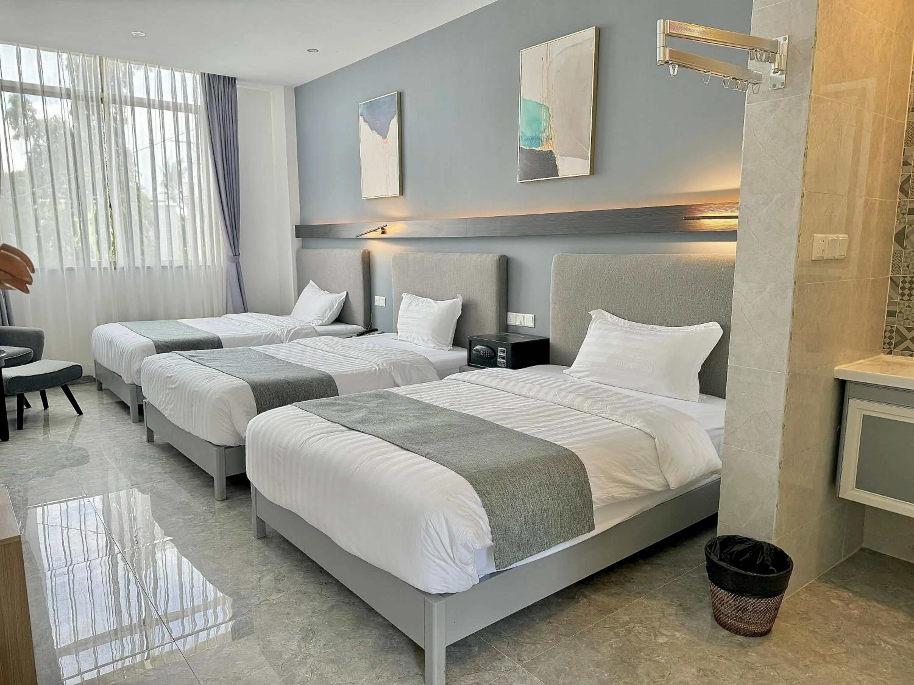 Bed in Bohol Panglao Begonia Resort