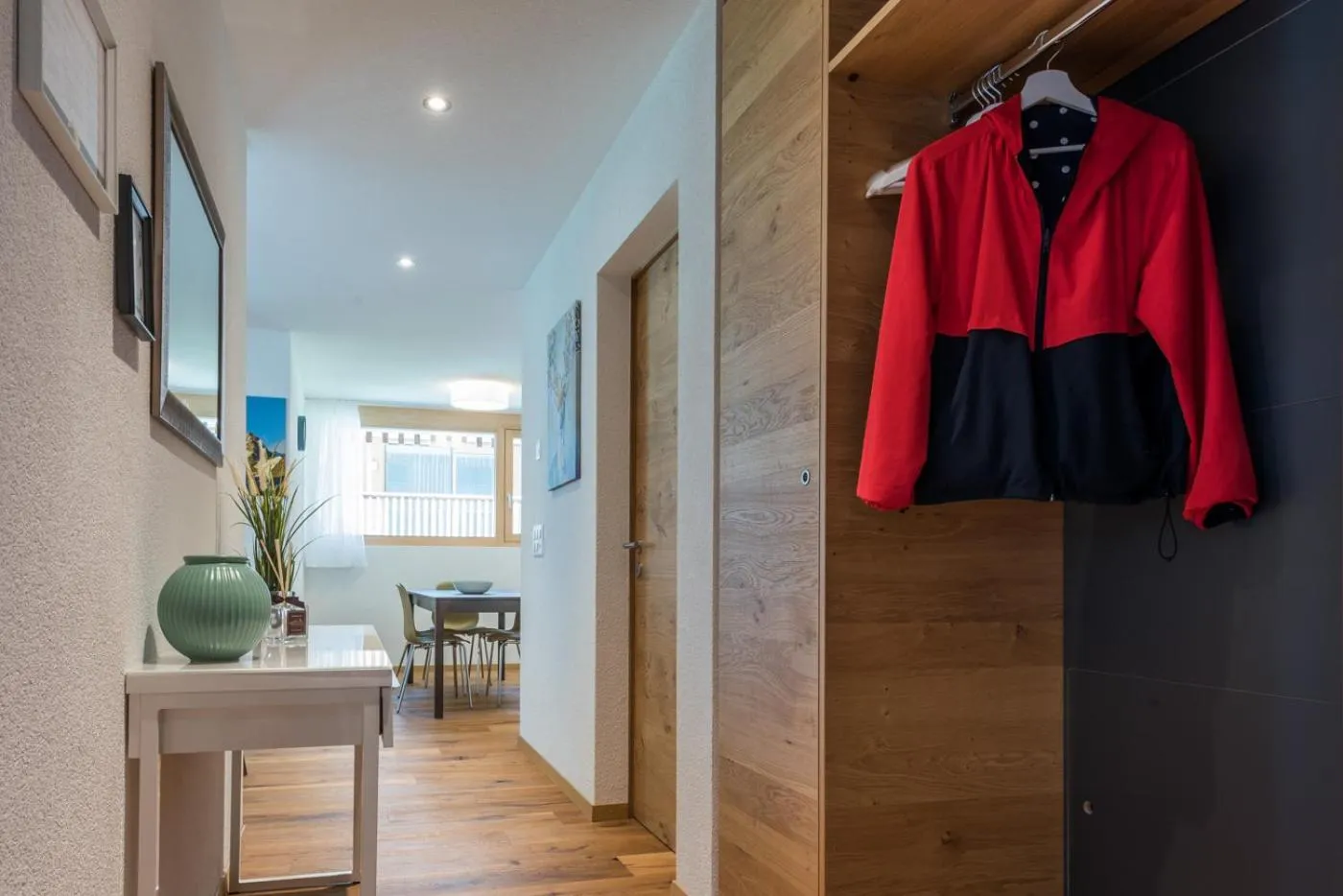 wardrobe in Montela Hotel & Resort - Suiten