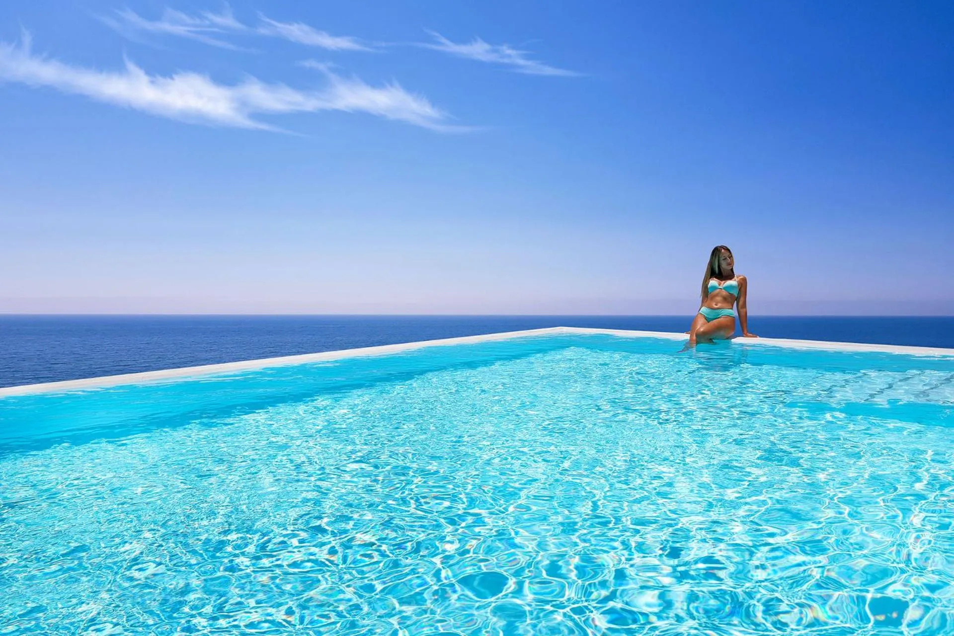 Swimming pool in OCEAN HILL - Adults Only