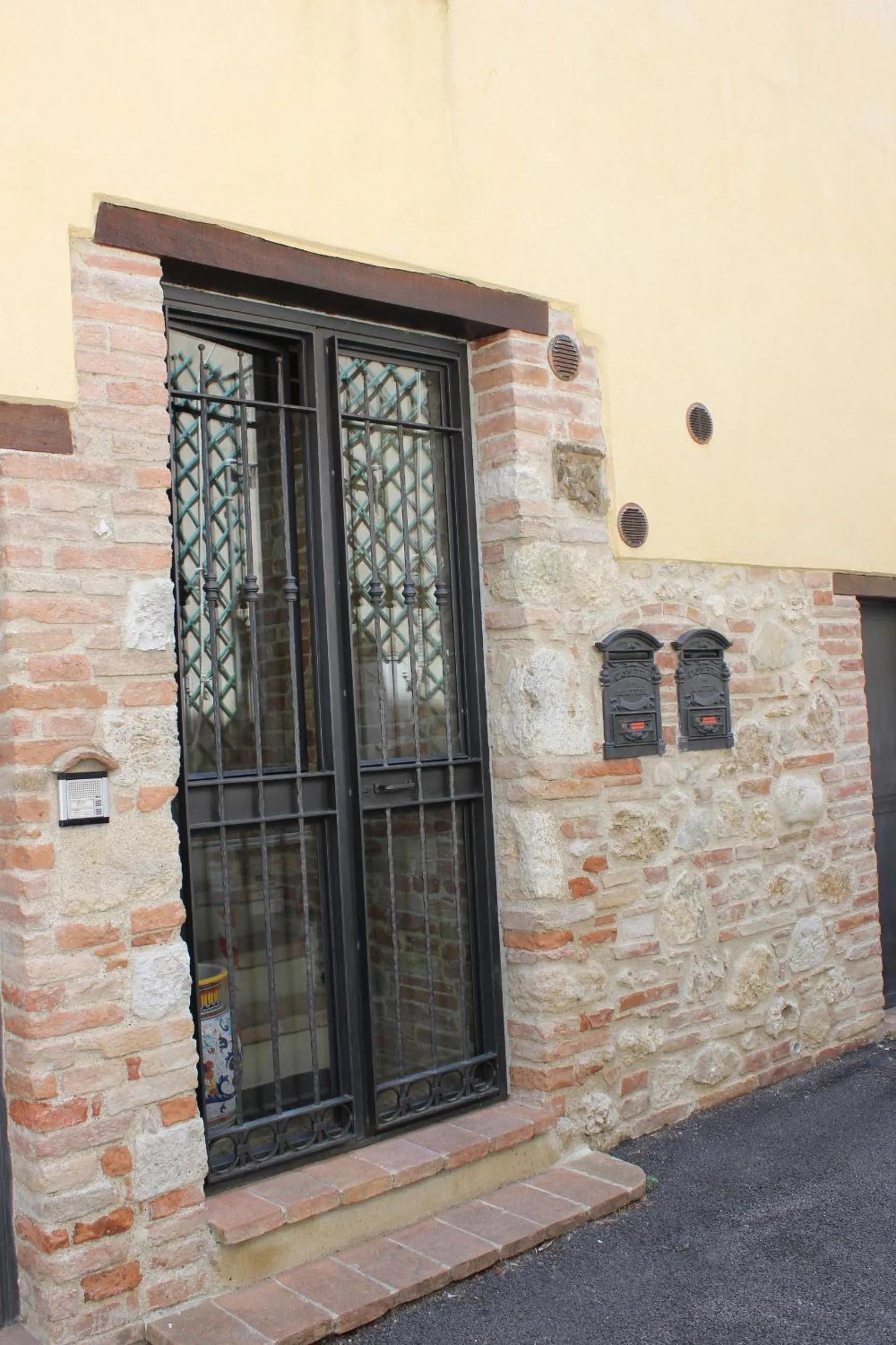 Property building in Il Focolare