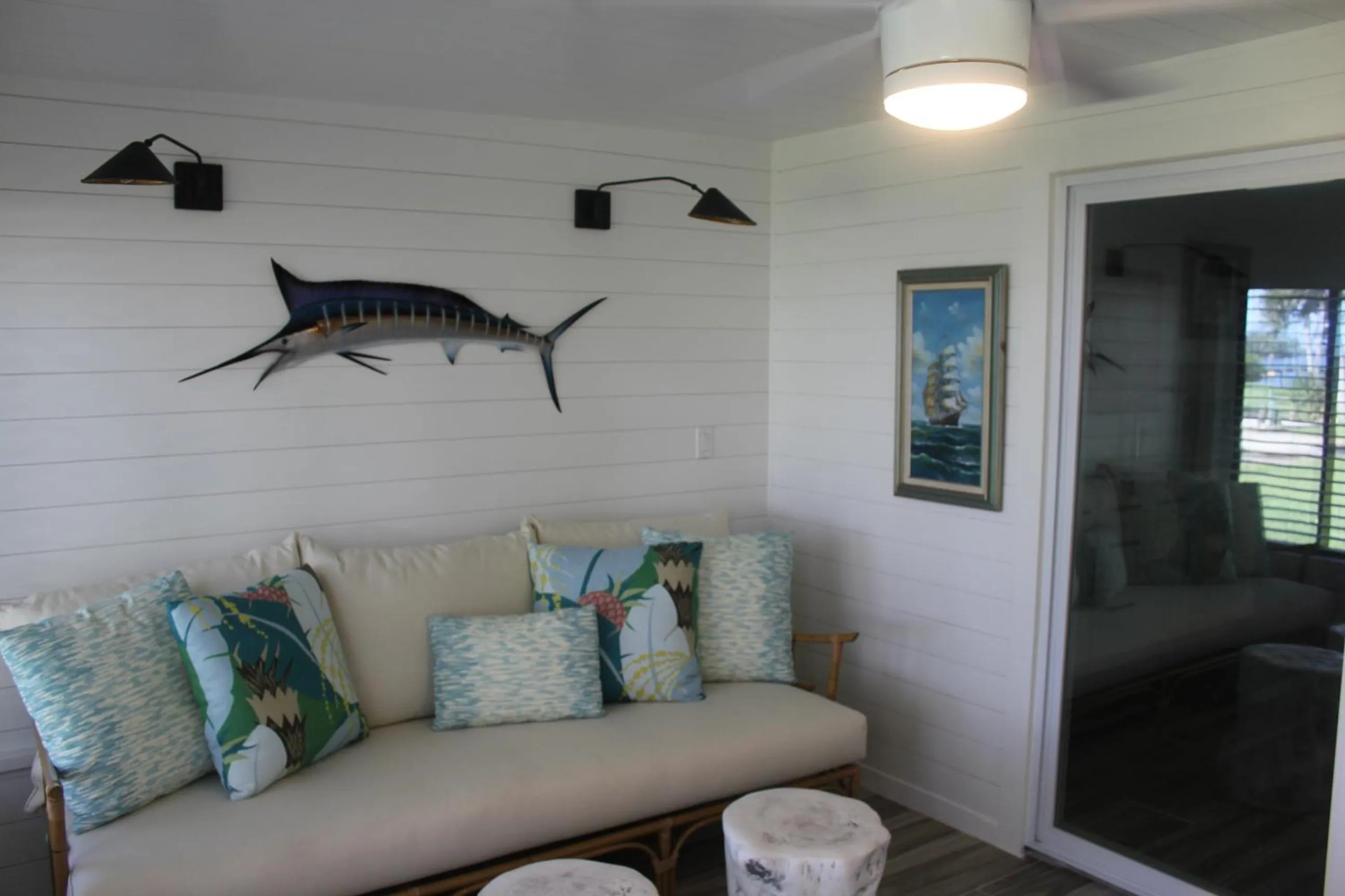 Island View Cottages Sebastian