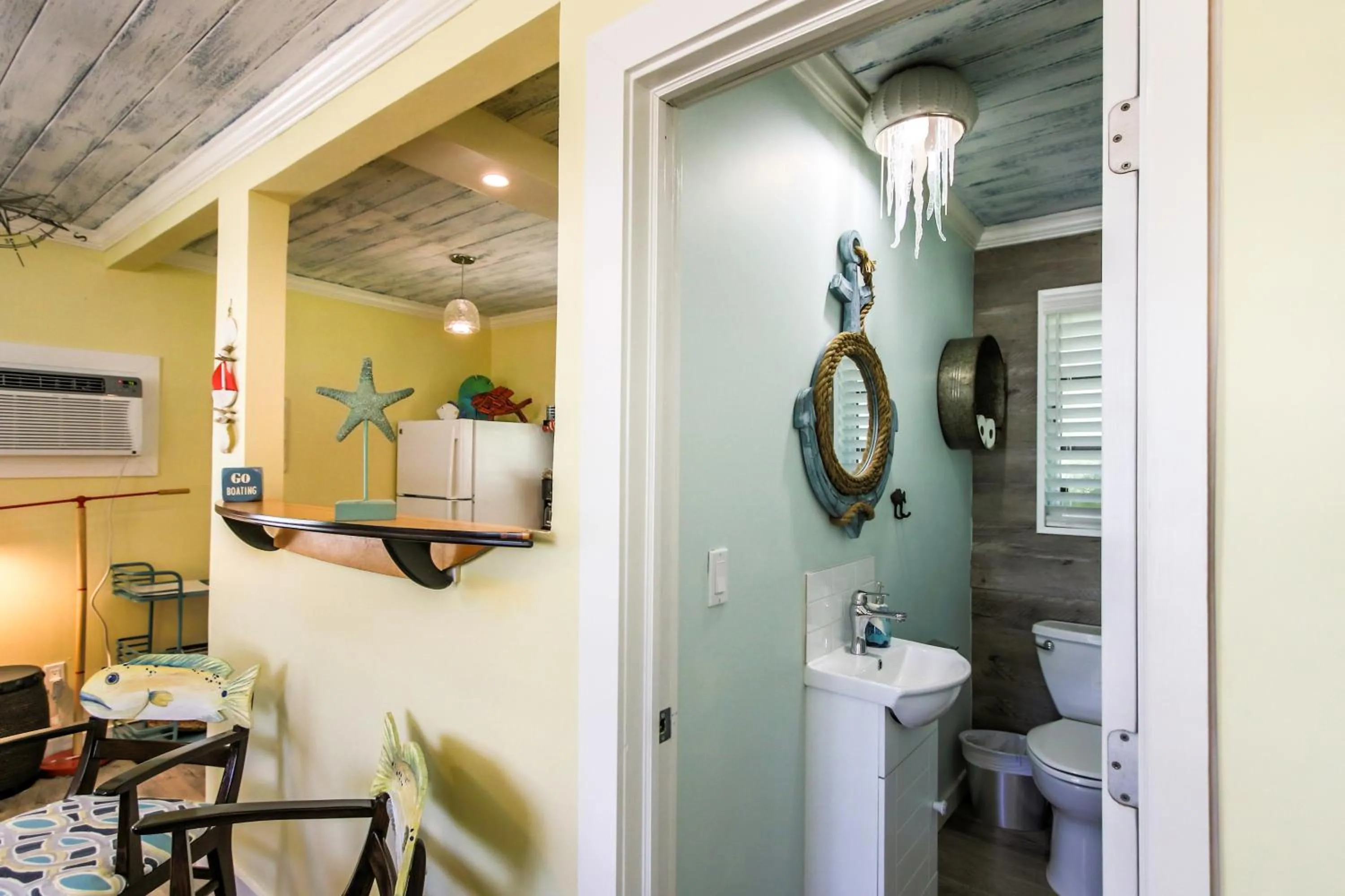 Island View Cottages Sebastian