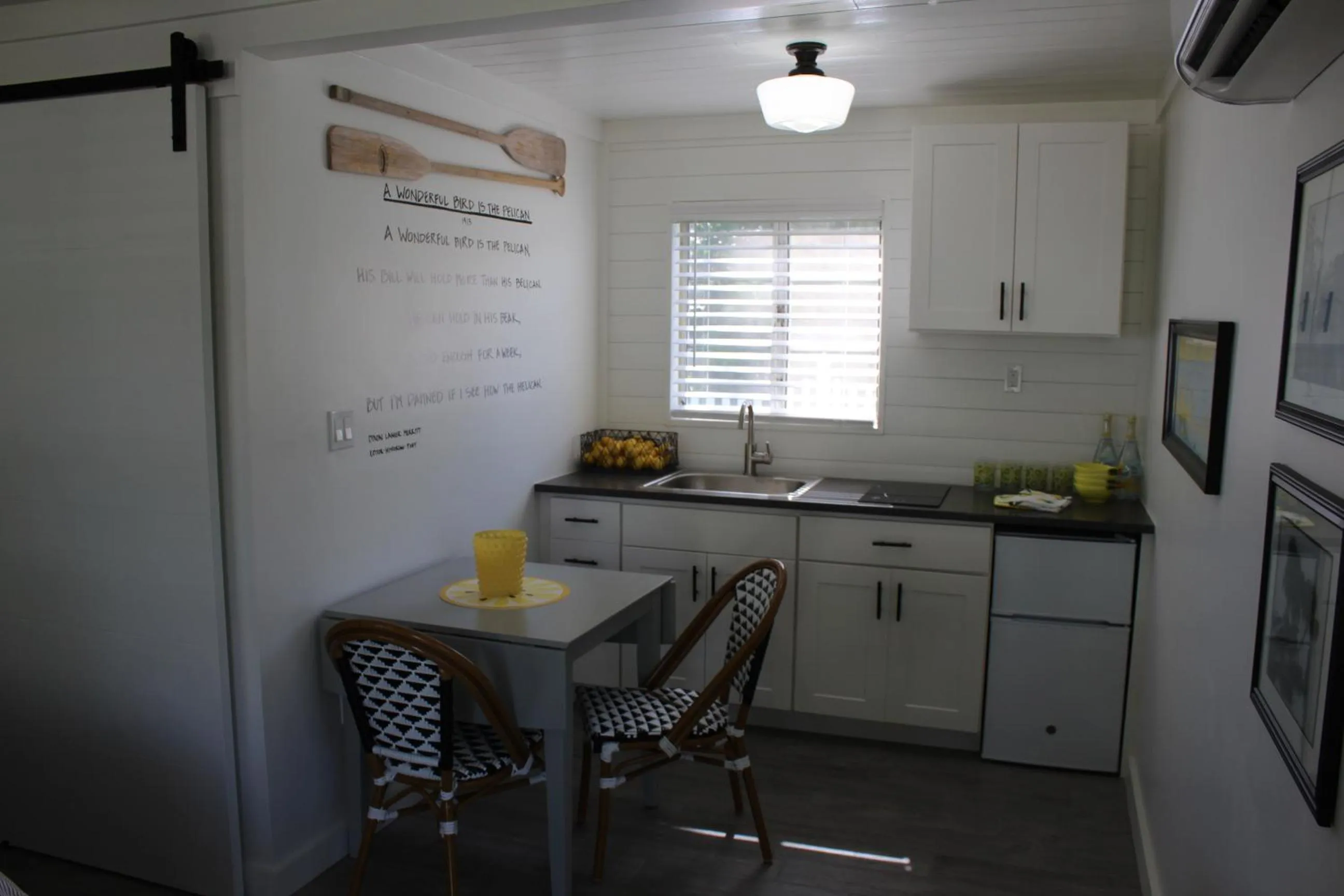 Island View Cottages Sebastian