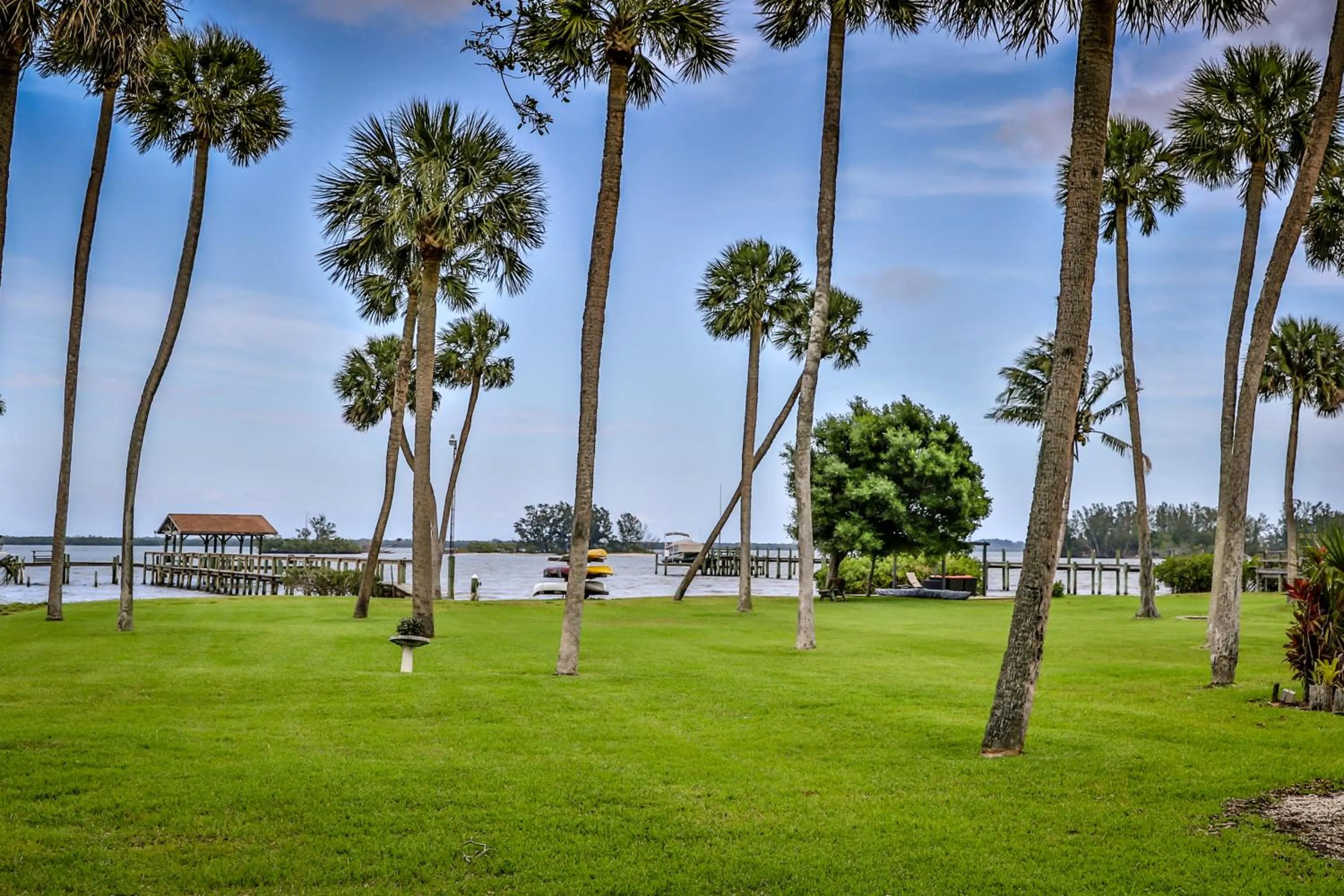 Island View Cottages Sebastian