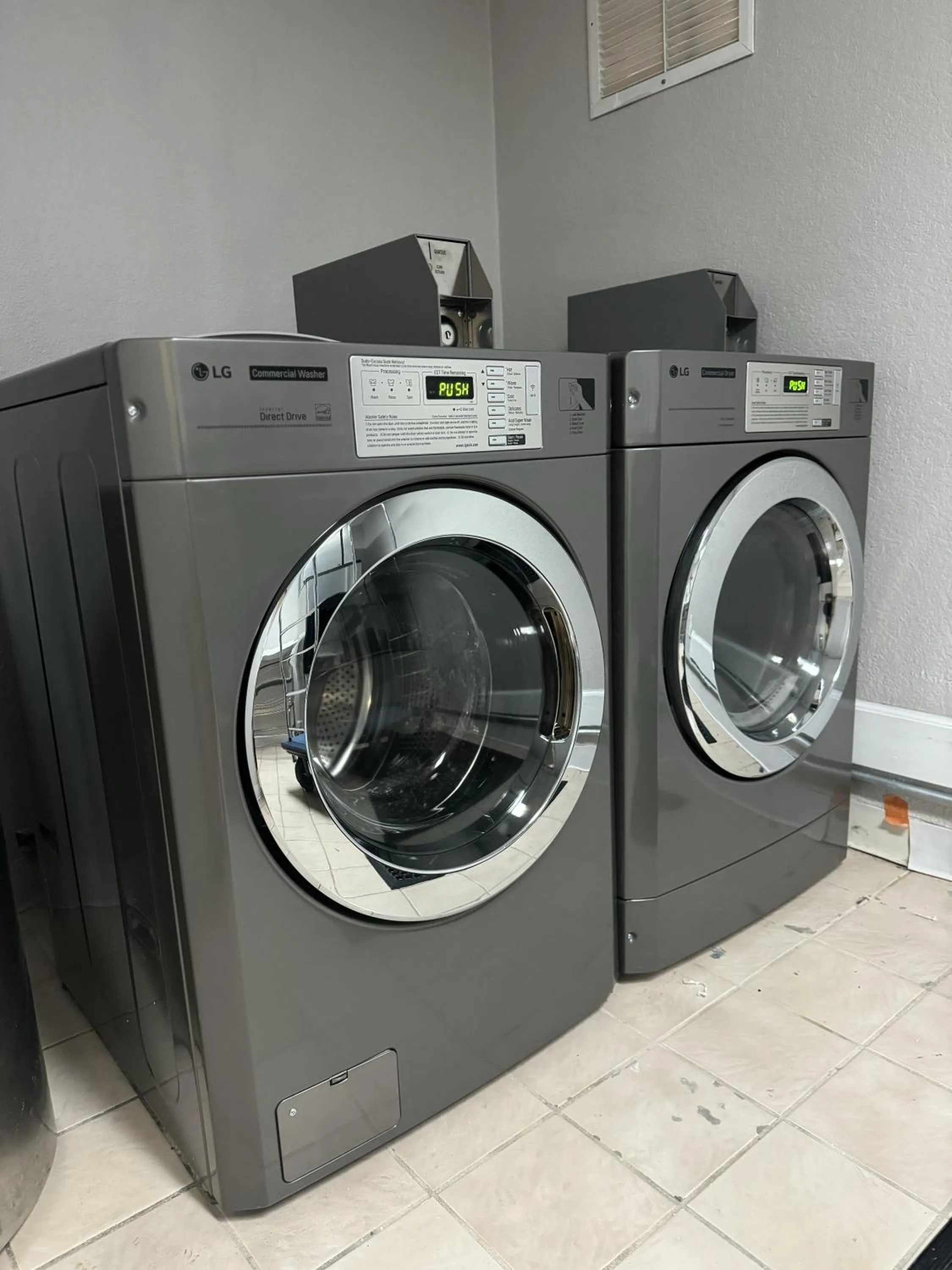 laundry in The Pacific Inn