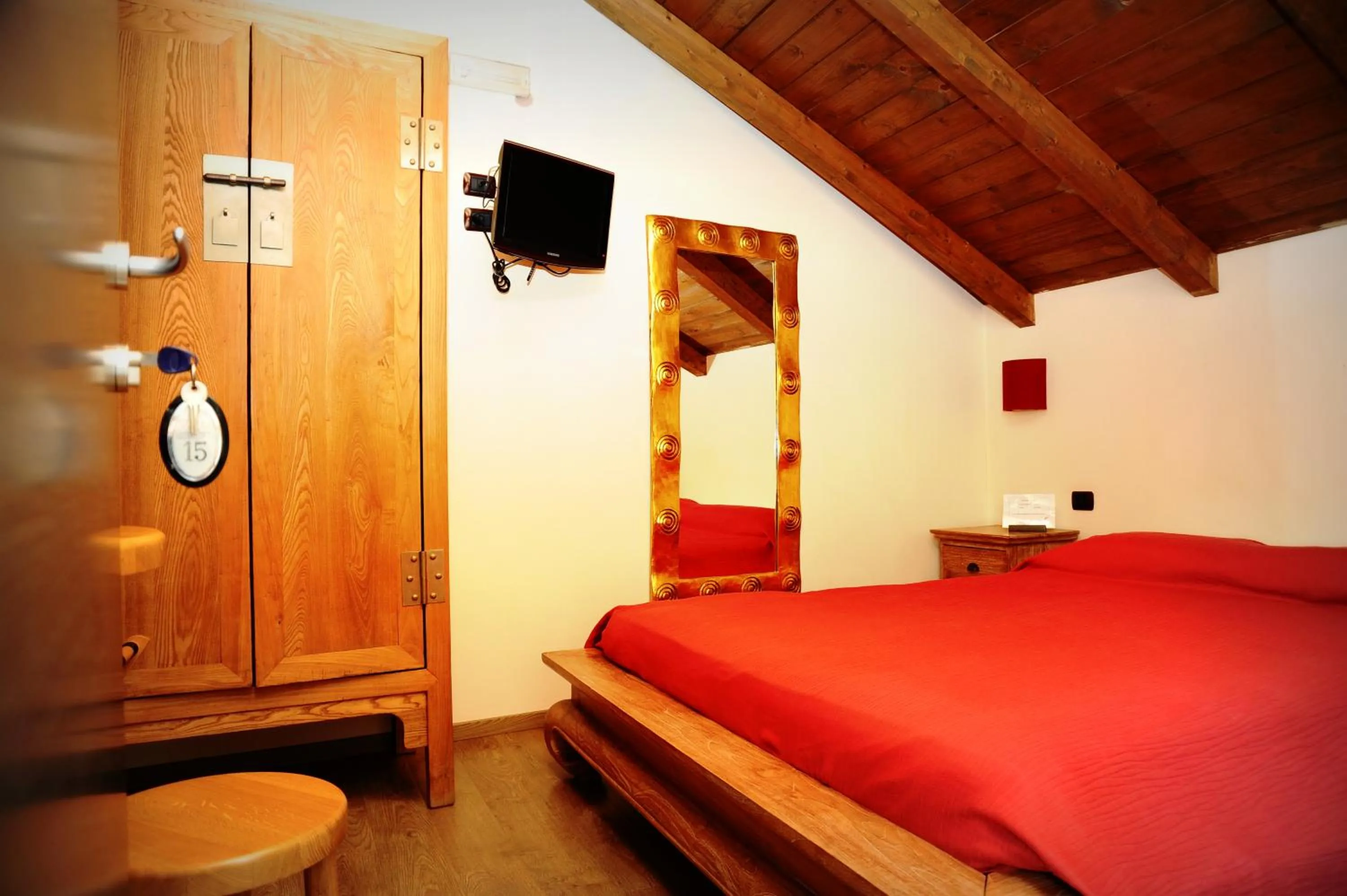 Bed in Muro Torto - Struttura sanificata giornalmente con prodotti conformi al Decalogo del Ministero Salute - Personale sottoposto a test sierologico periodicamente