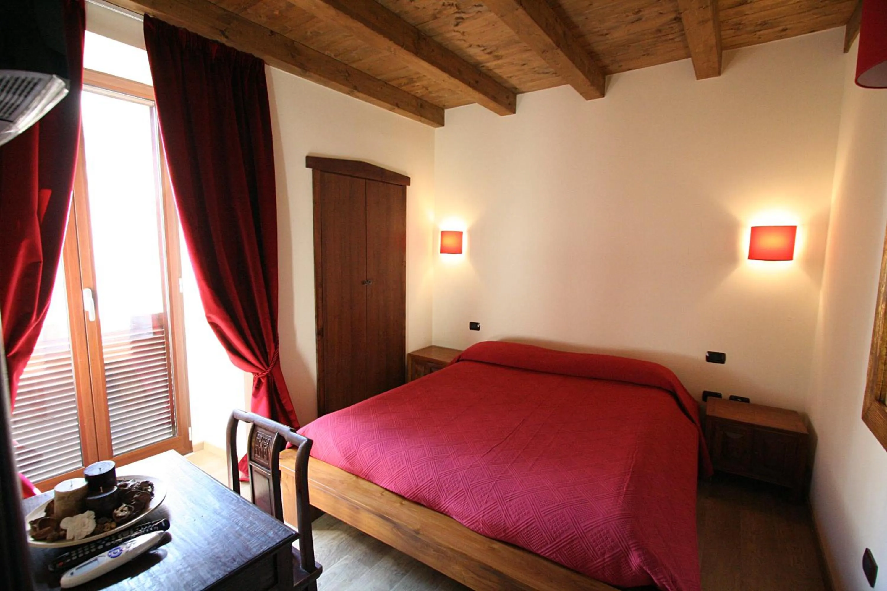 Bed in Muro Torto - Struttura sanificata giornalmente con prodotti conformi al Decalogo del Ministero Salute - Personale sottoposto a test sierologico periodicamente