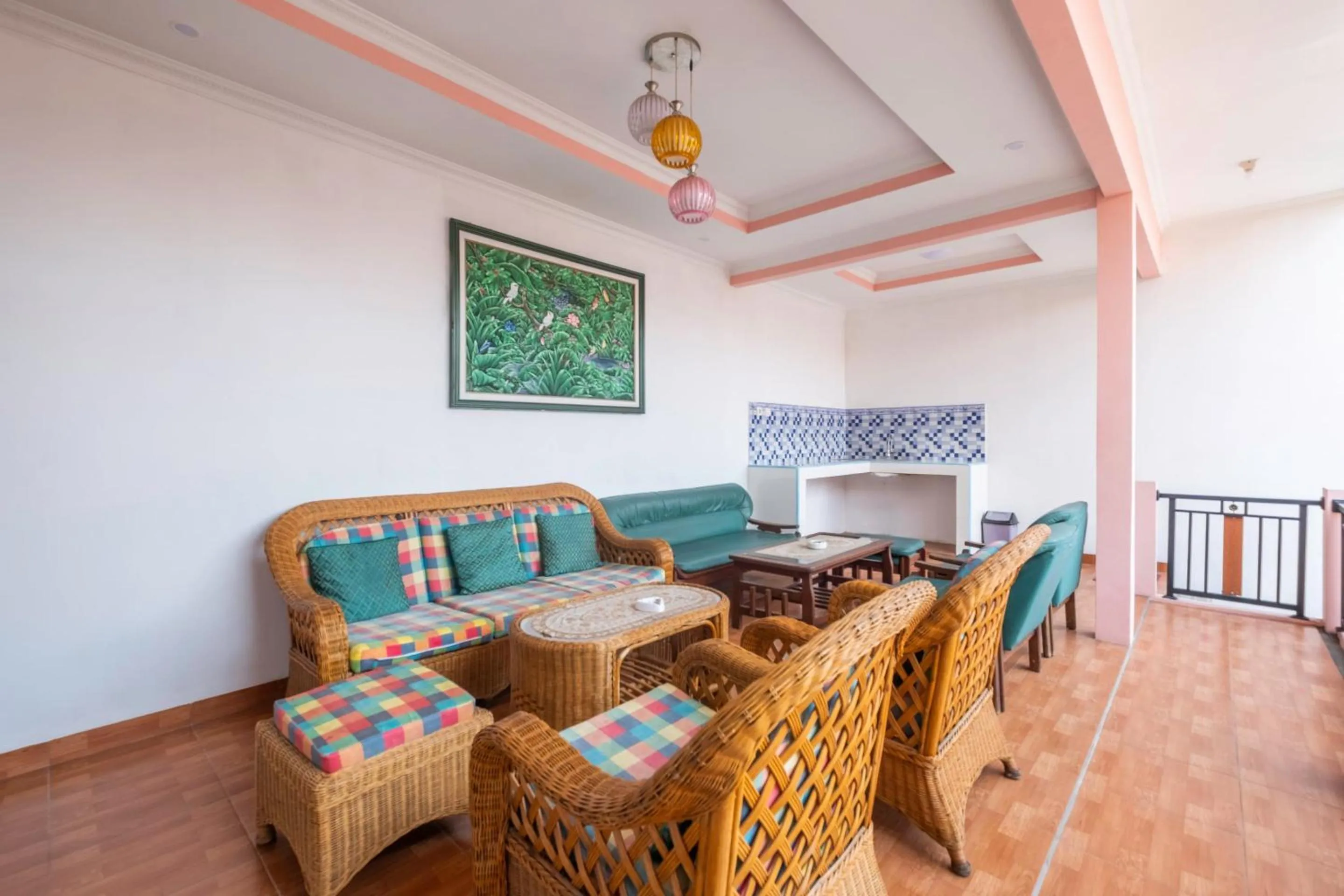 Lobby or reception in Capital O 1541 Puri Cikole Asri