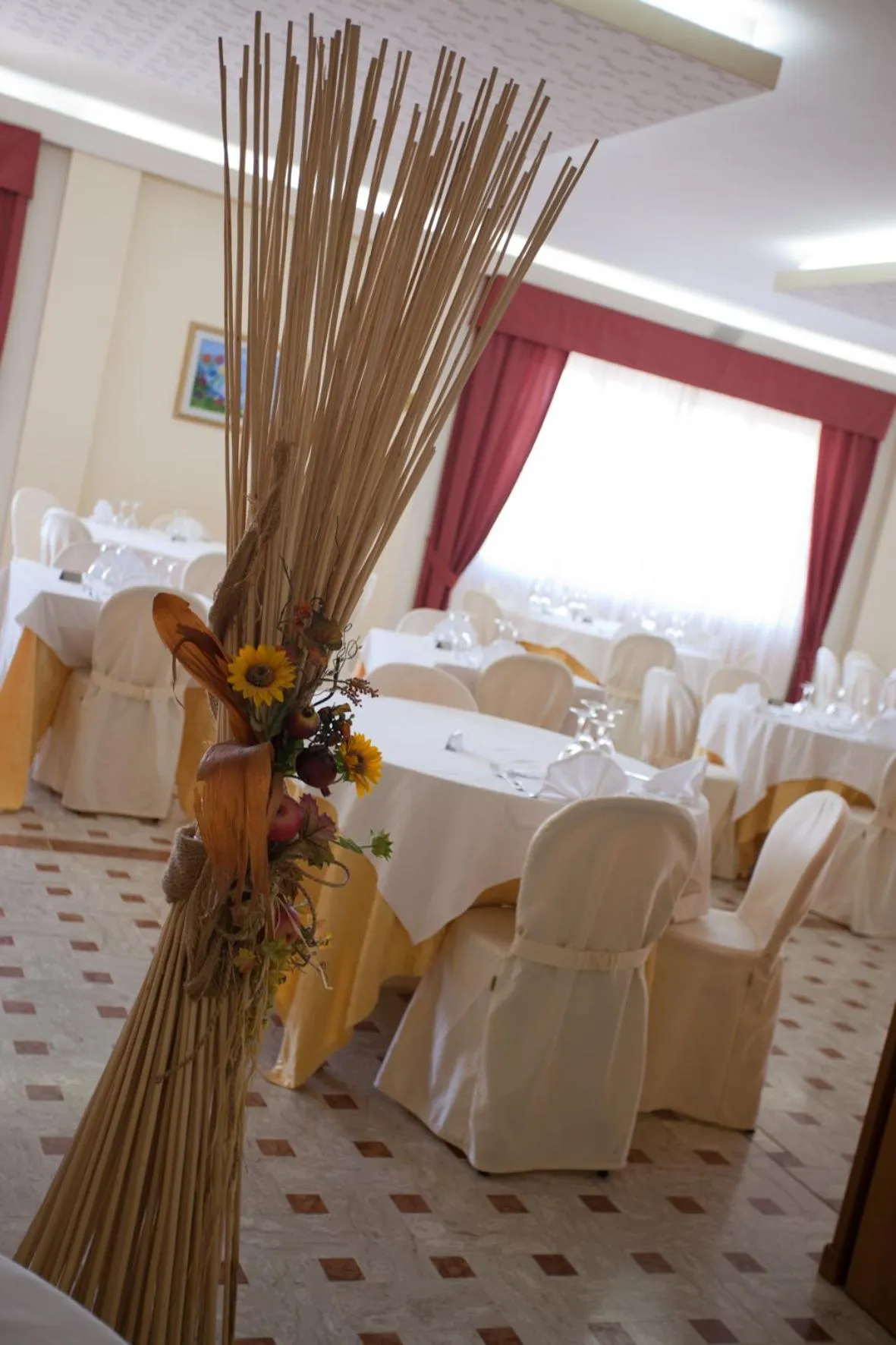 Restaurant/places to eat in Hotel Vittoria