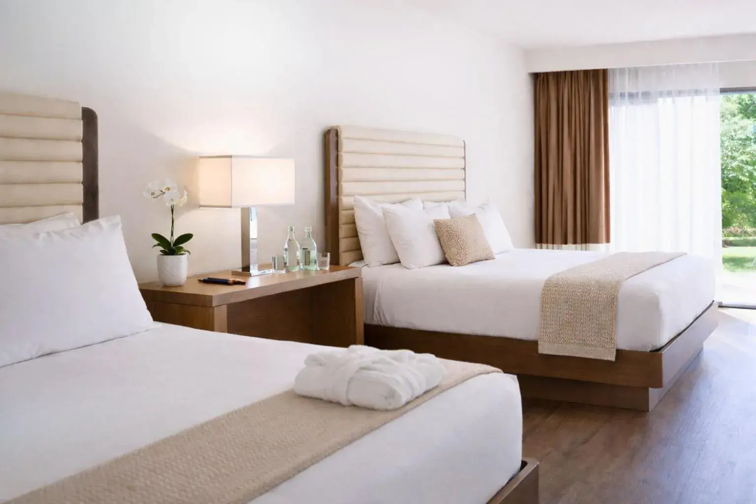 Executive Junior Suite Two Double Beds in Luxe Sunset Boulevard Hotel Executive Junior Suite Two Double Beds in Luxe Sunset Boulevard Hotel