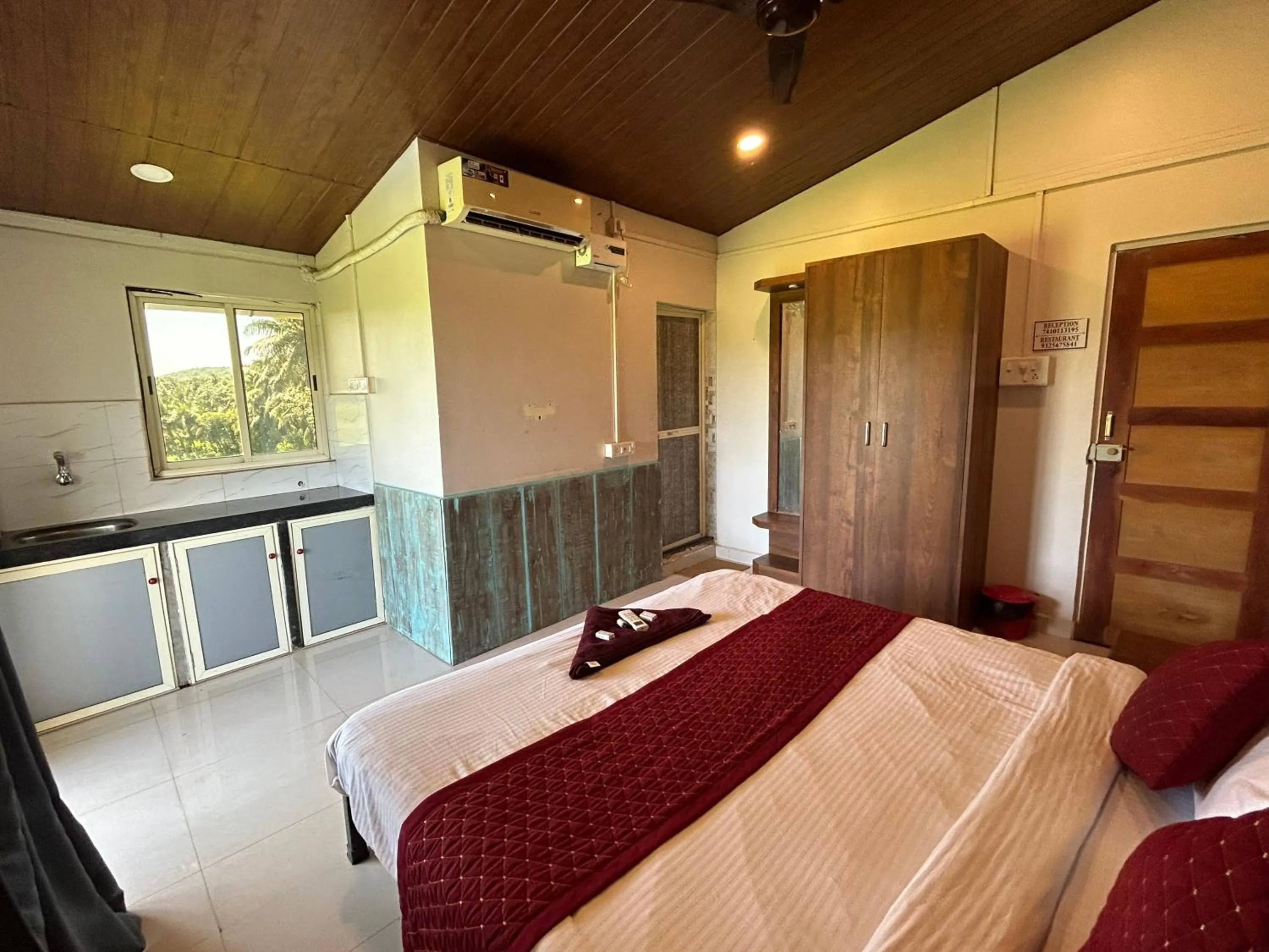 Bed in Shivam Bnb Mandrem Resort