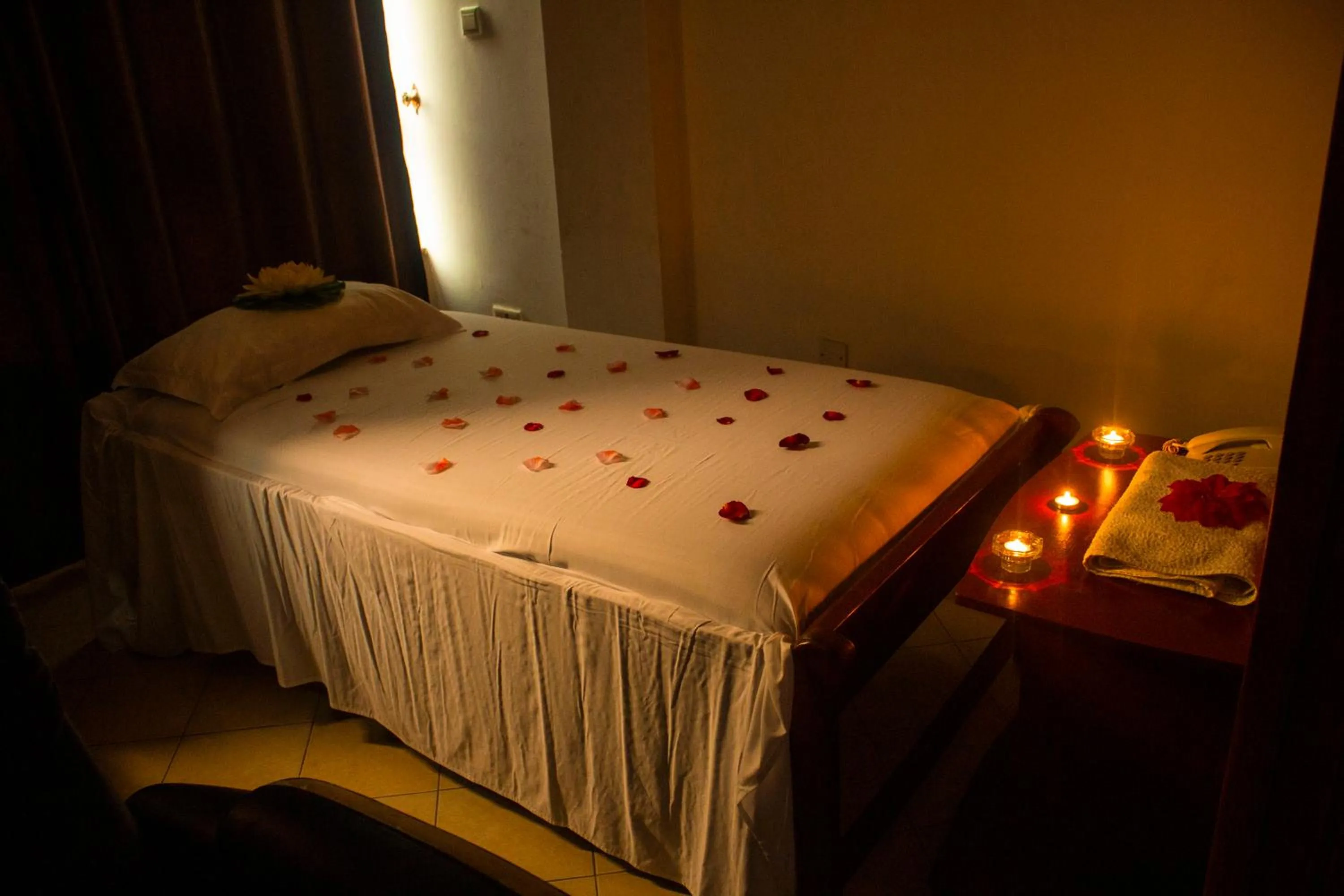 Massage in New Hotel Aquiline