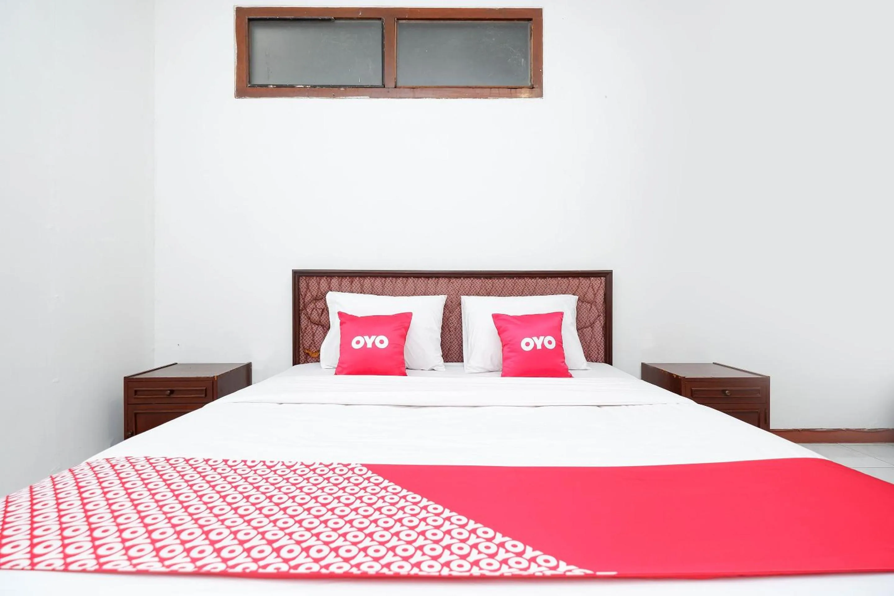 Bedroom, Bed in SUPER OYO Capital O 1644 Hotel Griya Kencana