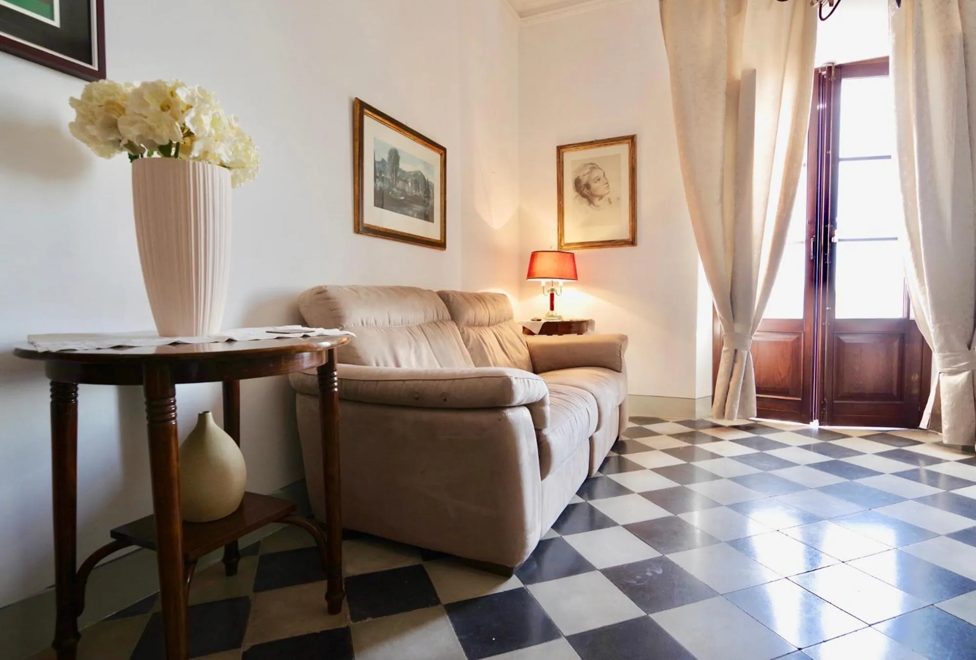 Living room in Villa del Parco in Tuscany