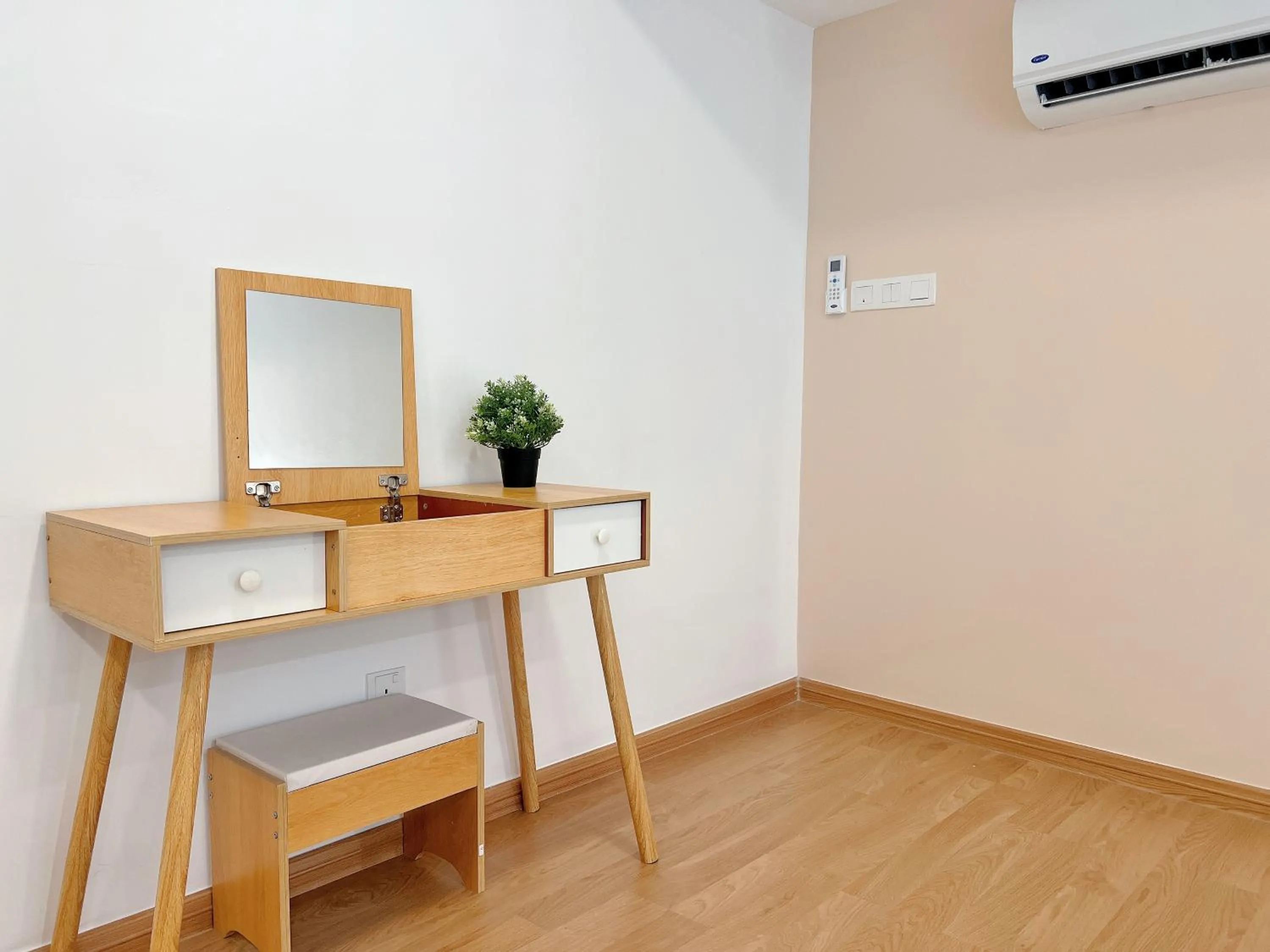 hair dresser in EkoCheras Designer Suite by Moka @ Cheras