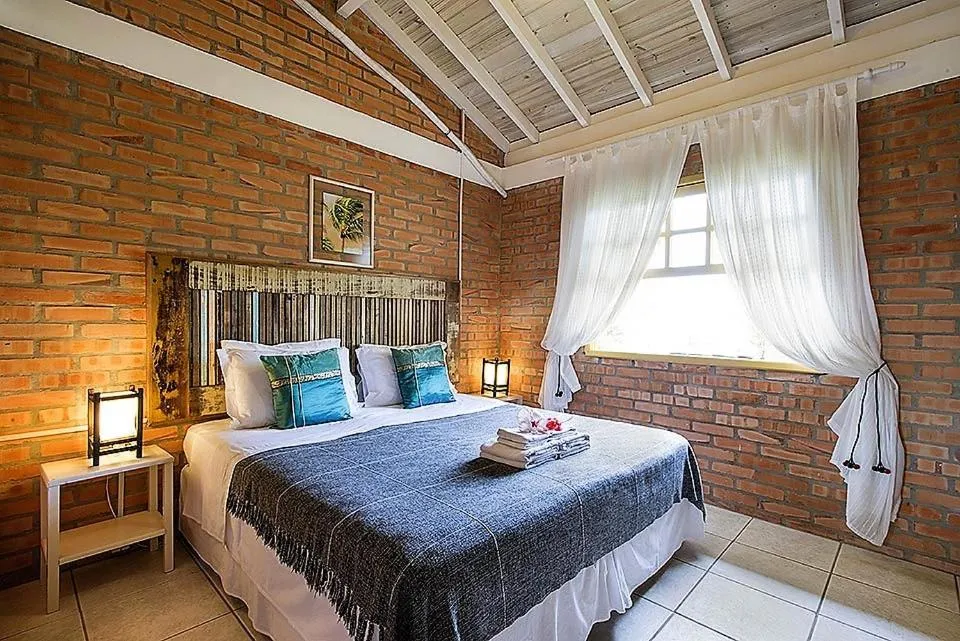 Photo of the whole room, Bed in Pousada Mevlana Garden