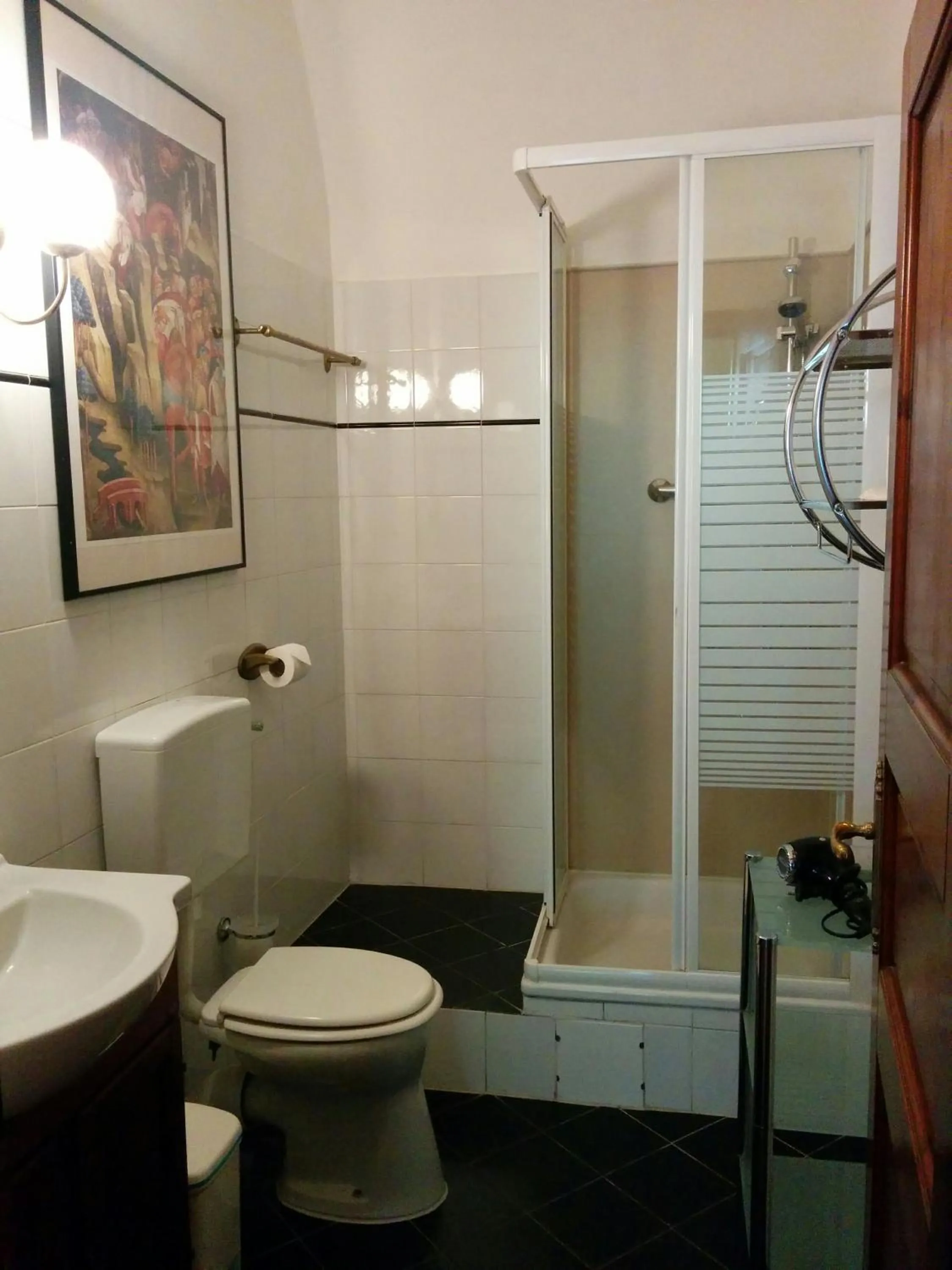 Bathroom in Villa Palagione Centro Interculturale