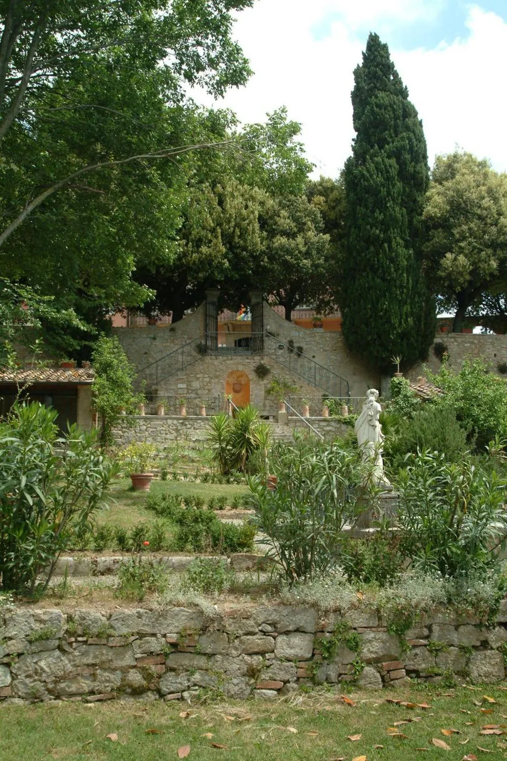 Garden in Villa Palagione Centro Interculturale