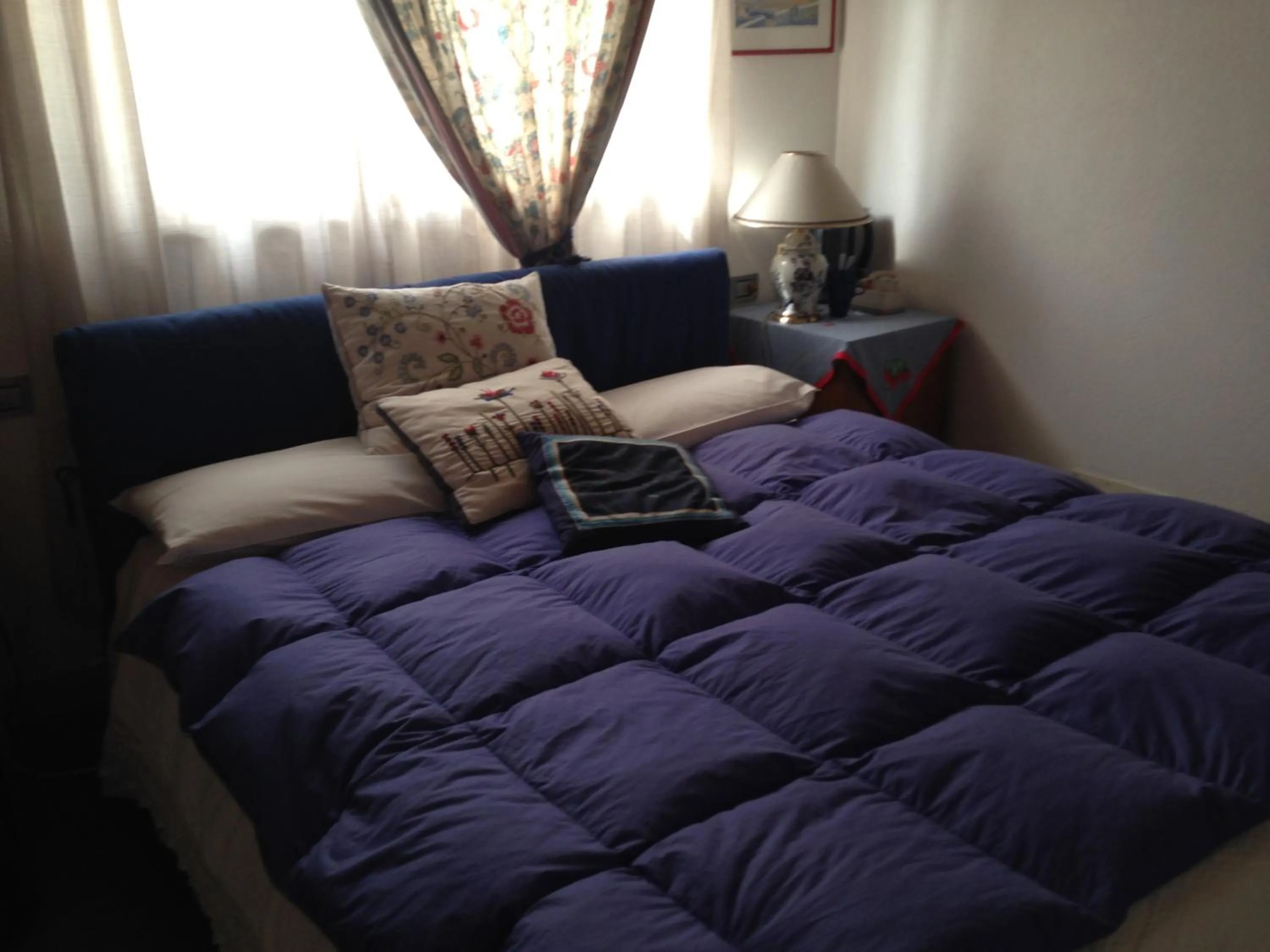 Living room, Bed in B&B Ambrosia
