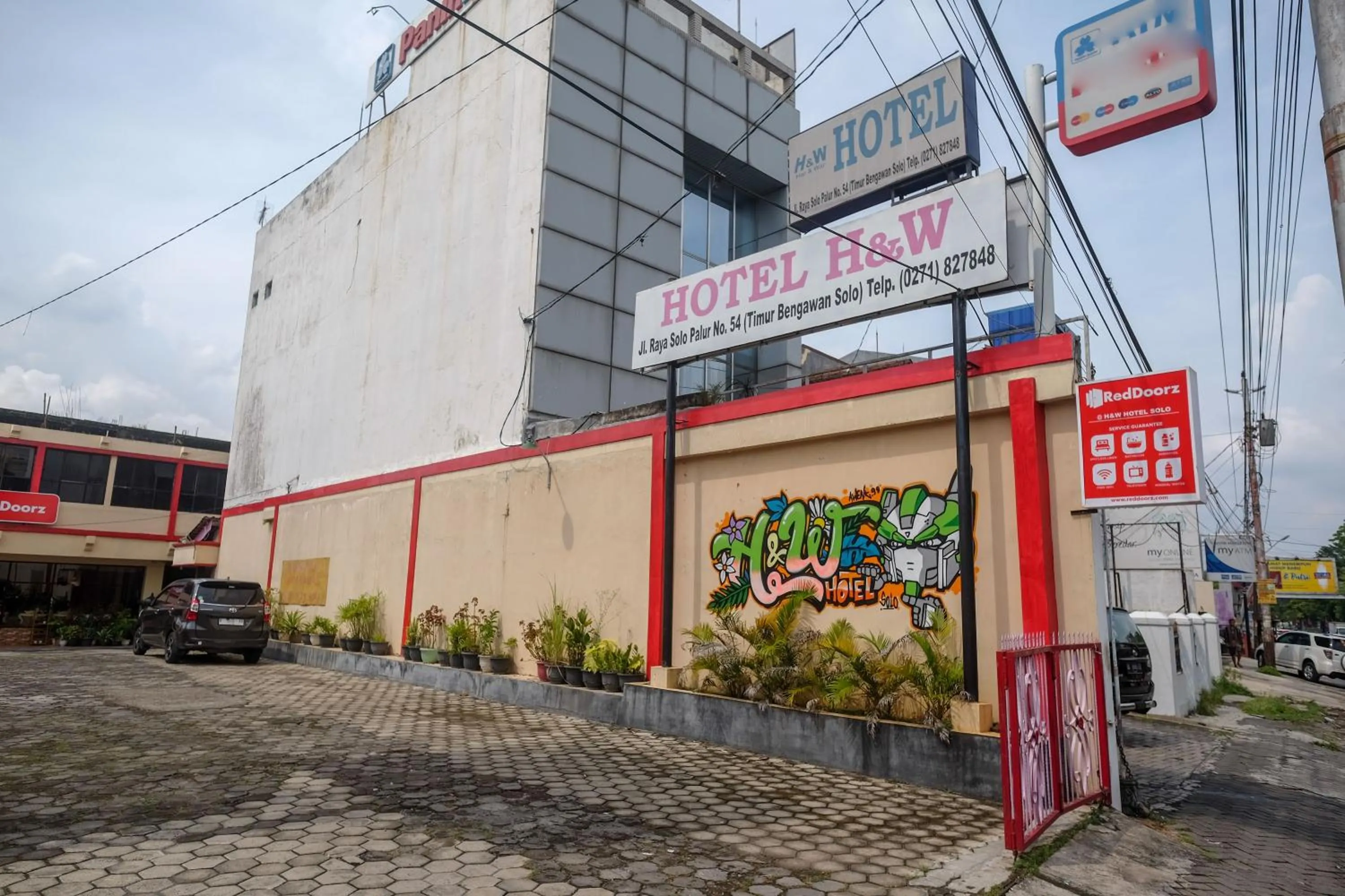 Property building in RedDoorz at H&W Hotel Solo