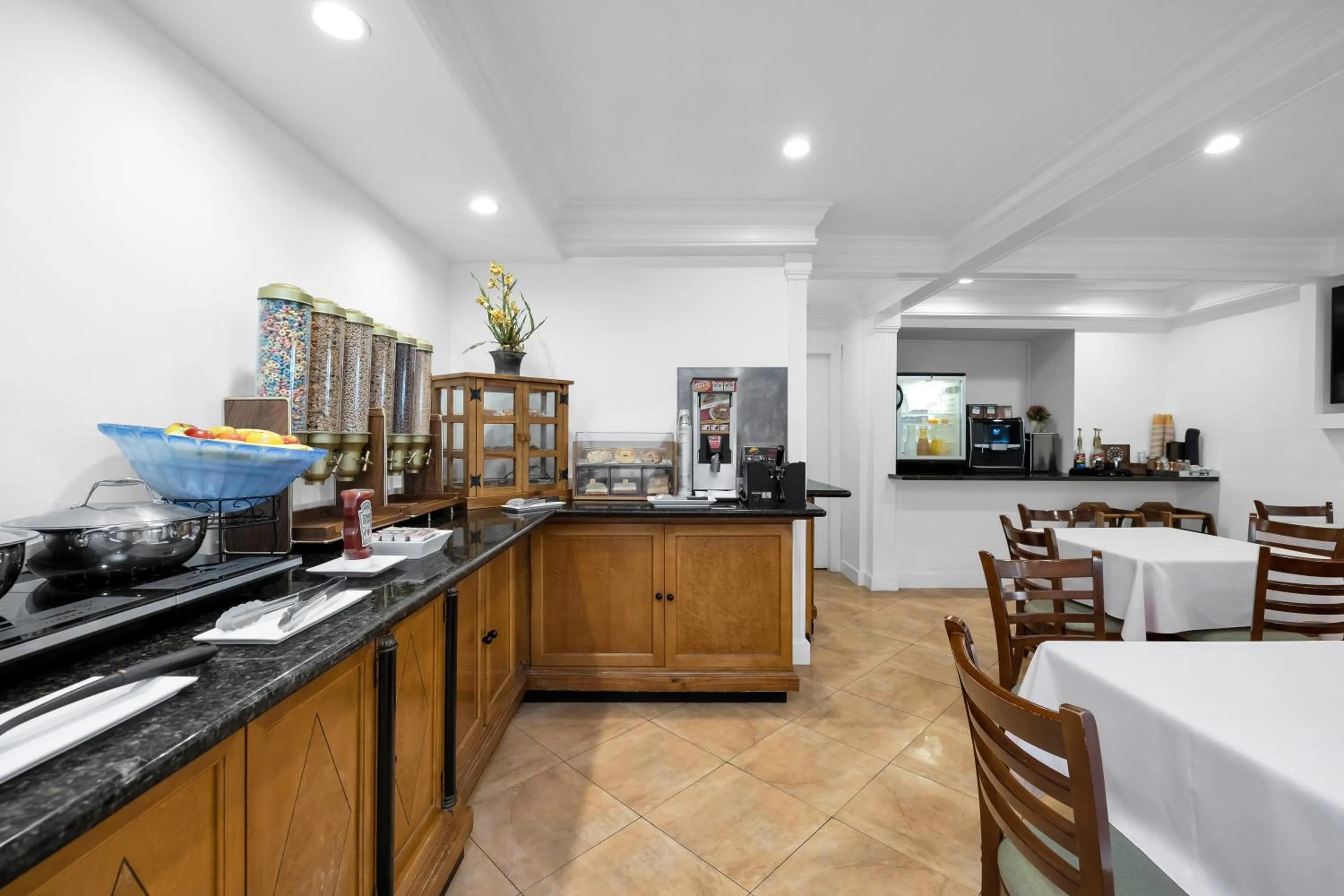 Breakfast in The Millwood