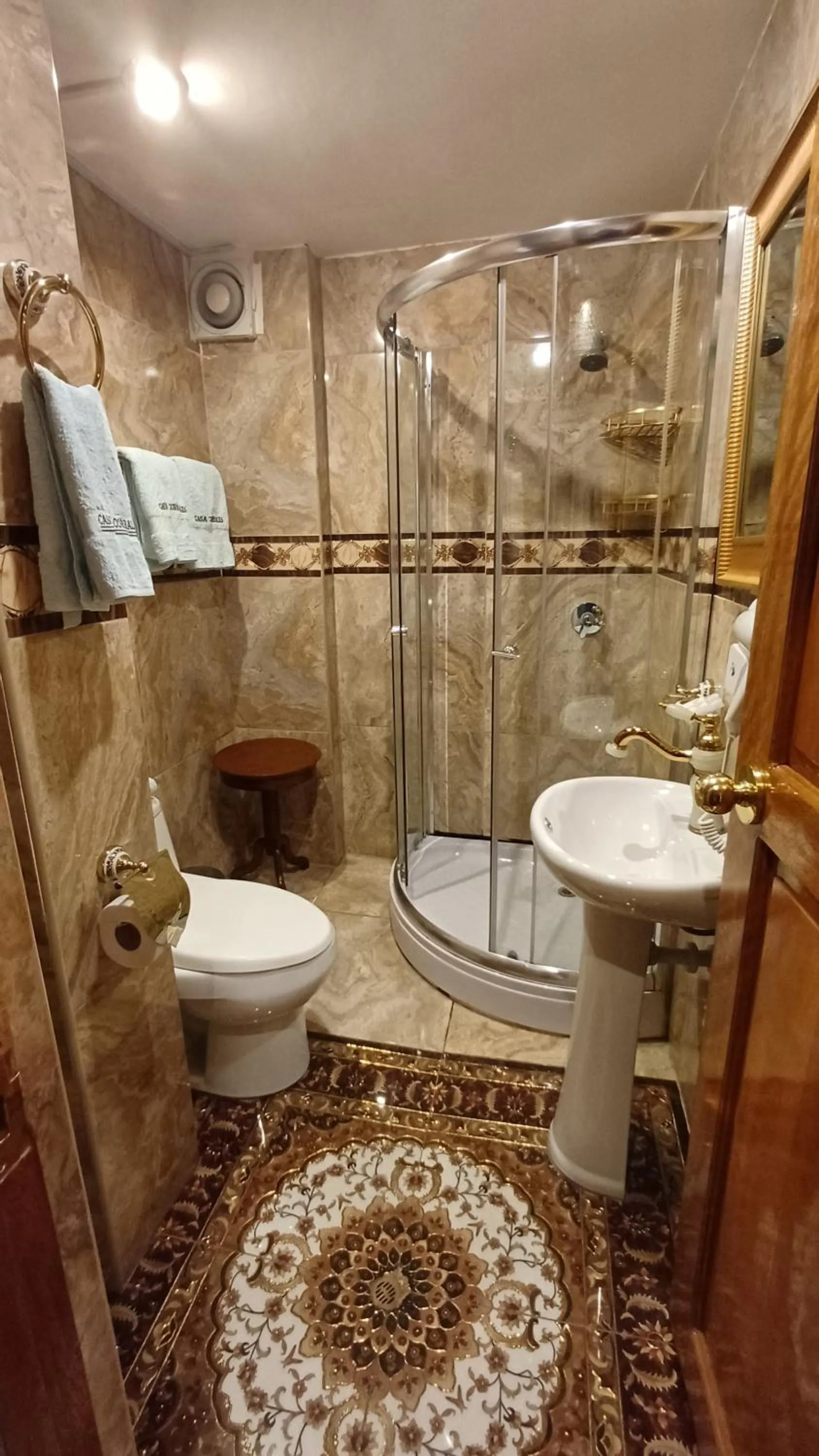 Shower in Casona Corrales Hotel Boutique