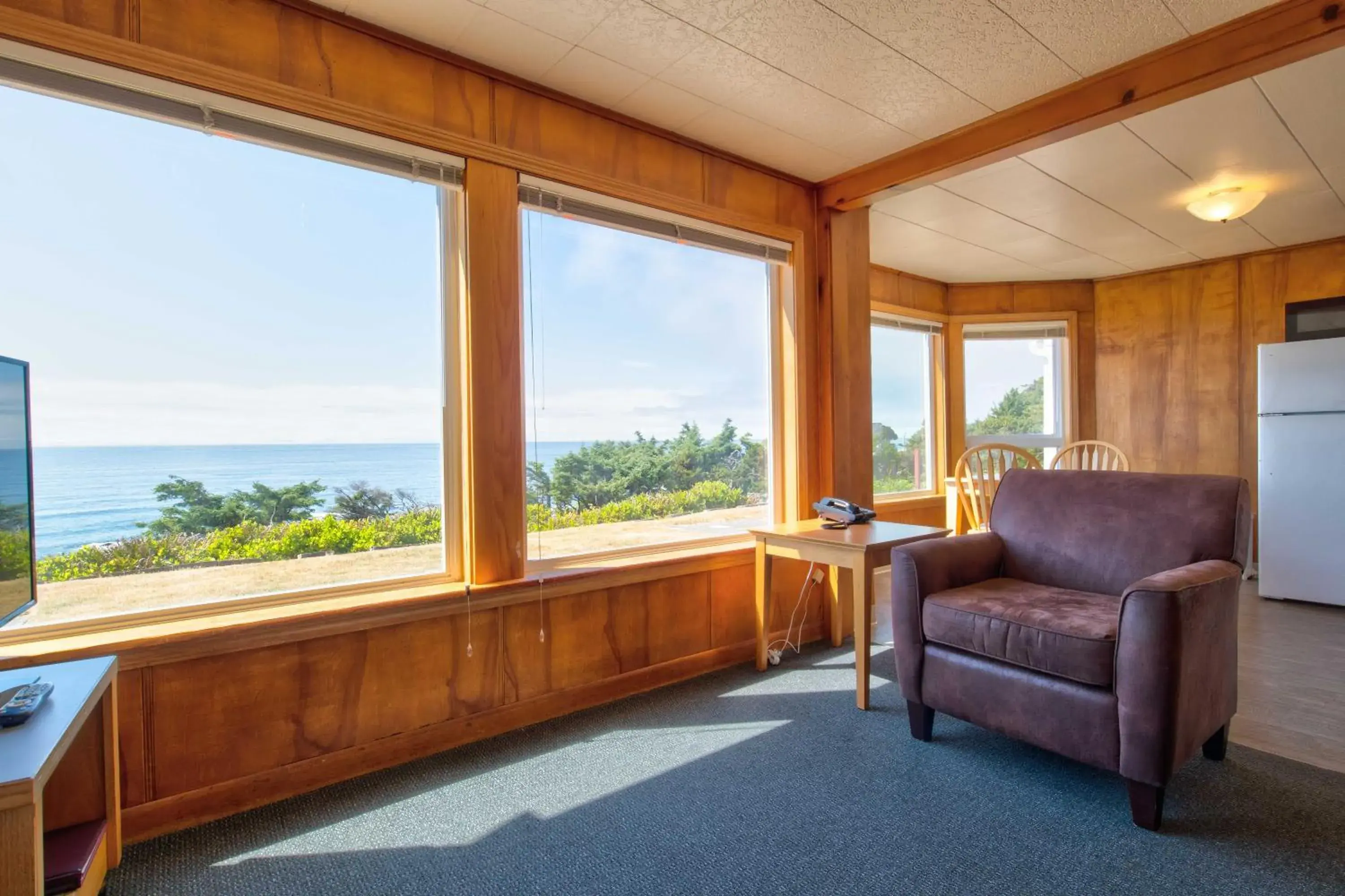1 Queen Cottage with kitchen, Ocean View in Ester Lee Oceanview Inn 1 Queen Cottage with kitchen, Ocean View in Ester Lee Oceanview Inn