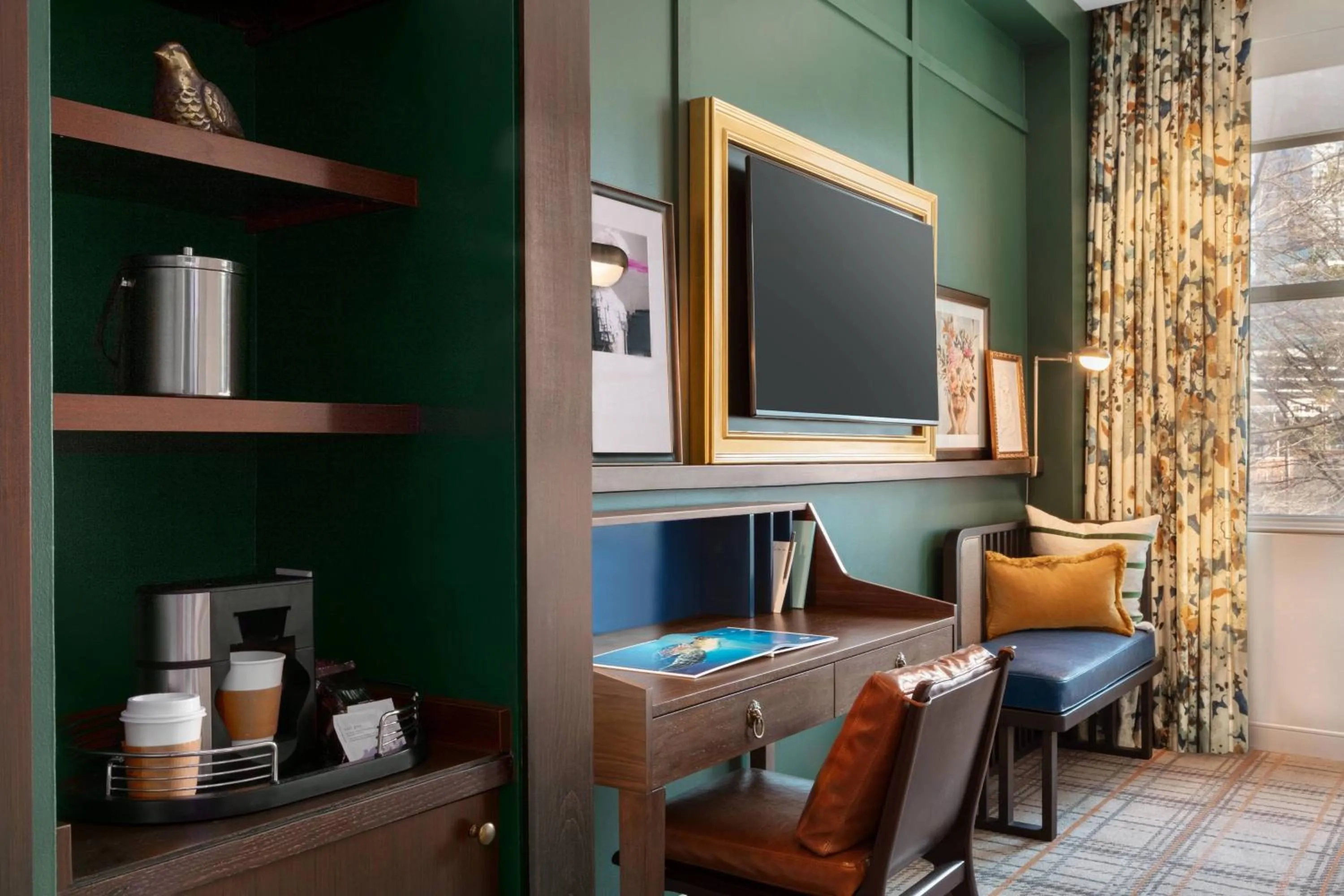 Photo of the whole room in Glenn Hotel, Autograph Collection