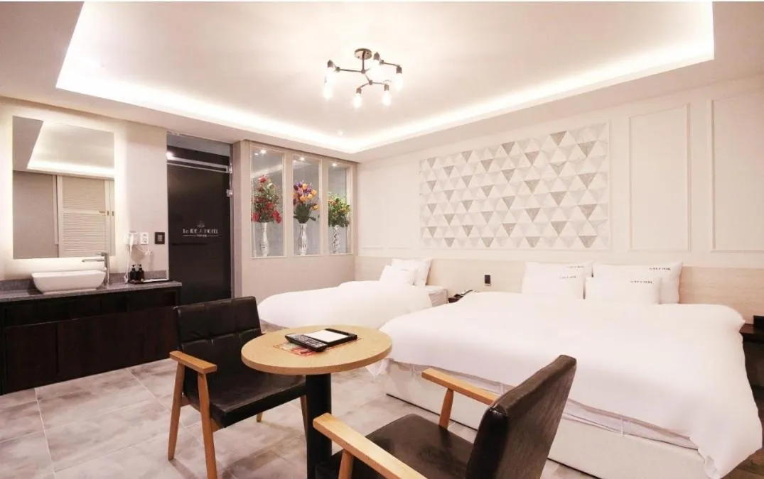 Bed in 포항 죽도시장 이데아 호텔