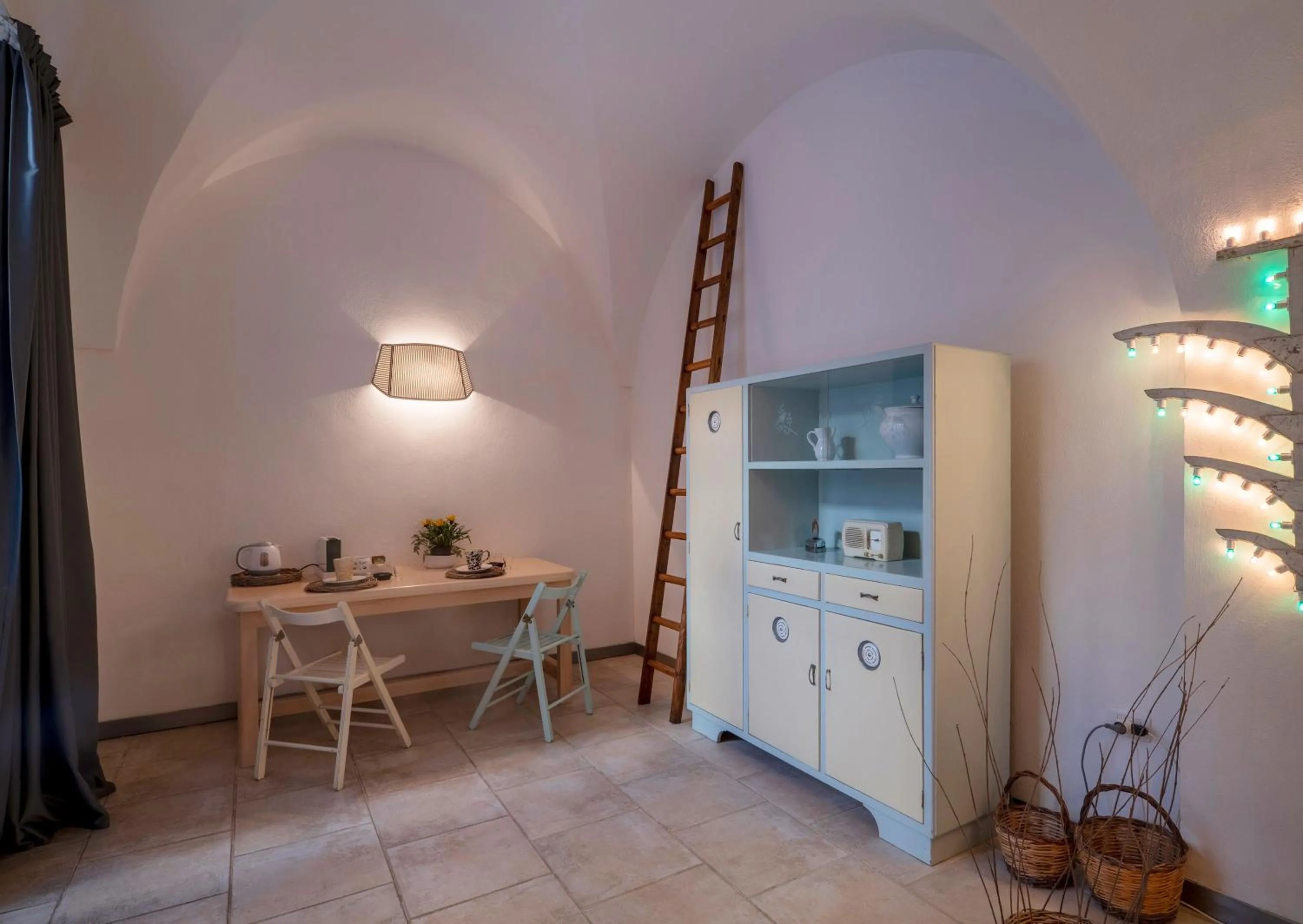 Dining area in B&B Corte Dei Romiti - Lecce Selection