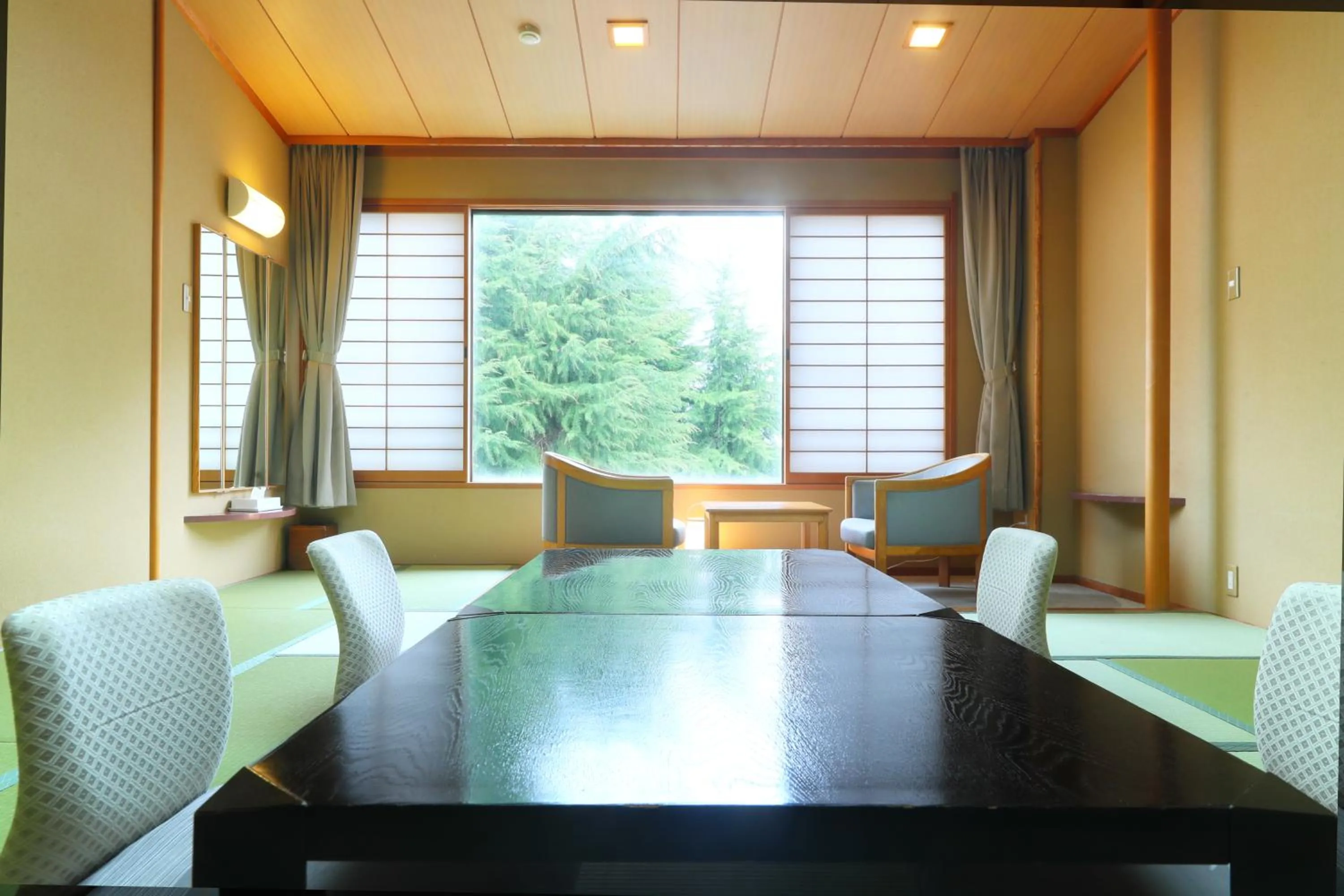 Living room in Sasakura onsen Ryuunso