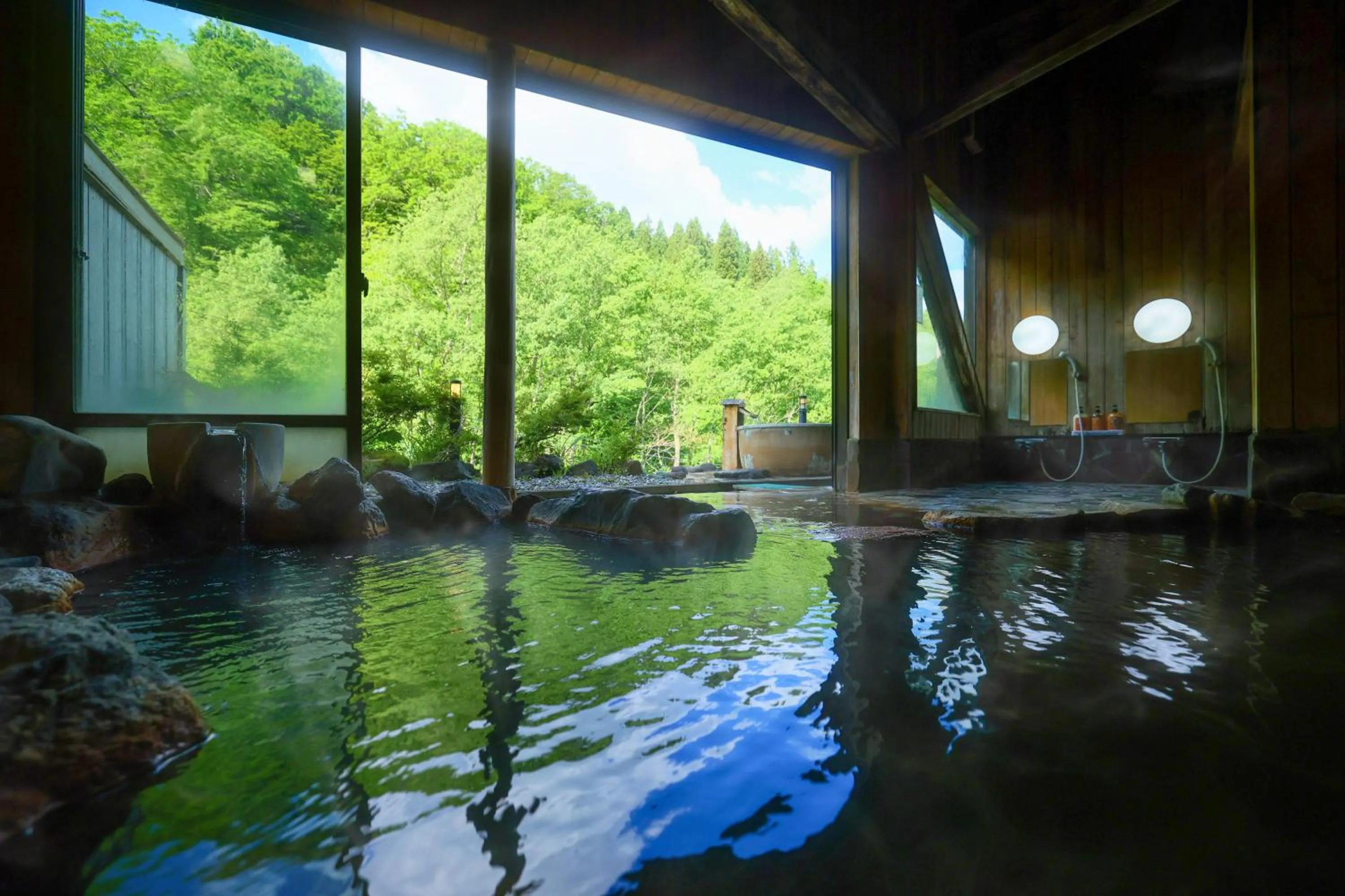 Natural landscape in Sasakura onsen Ryuunso